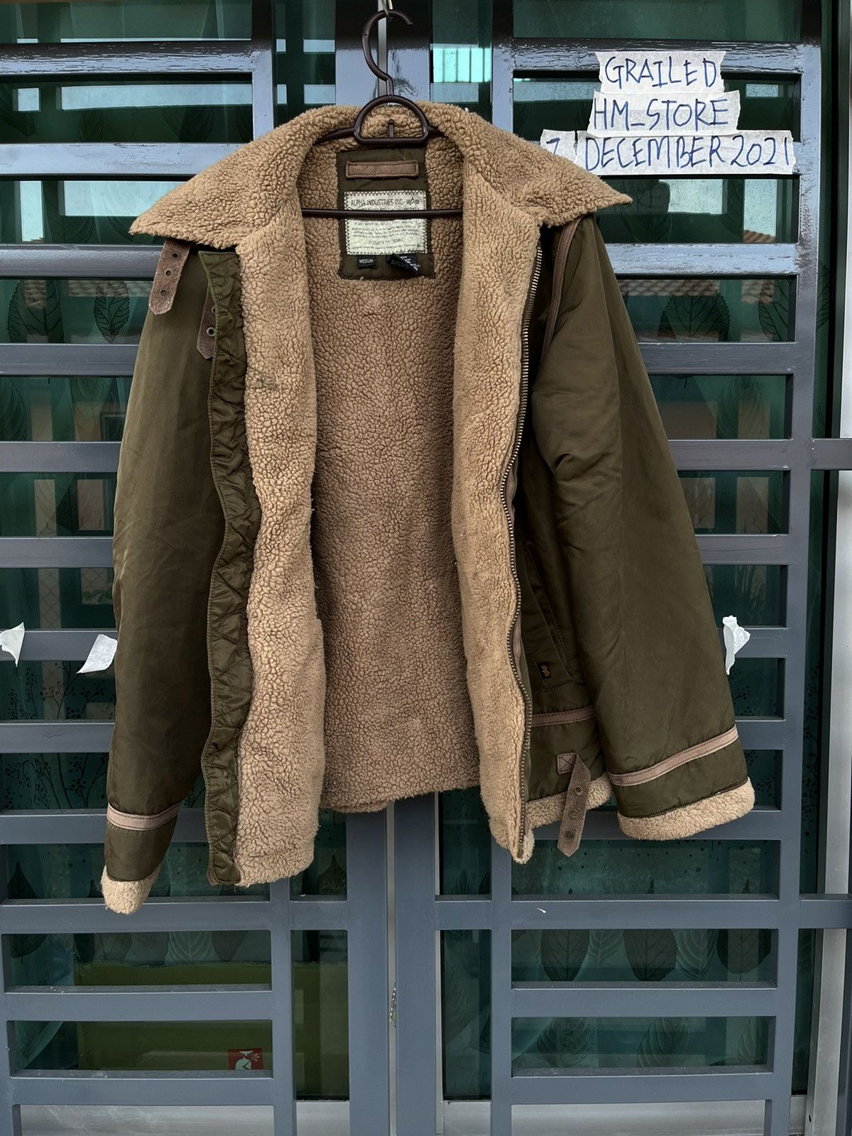 Alpha Industries (A31). ALPHA INDUSTRIES SHERLING JACKET Size US L / EU 52-54 / 3 - 18 Thumbnail