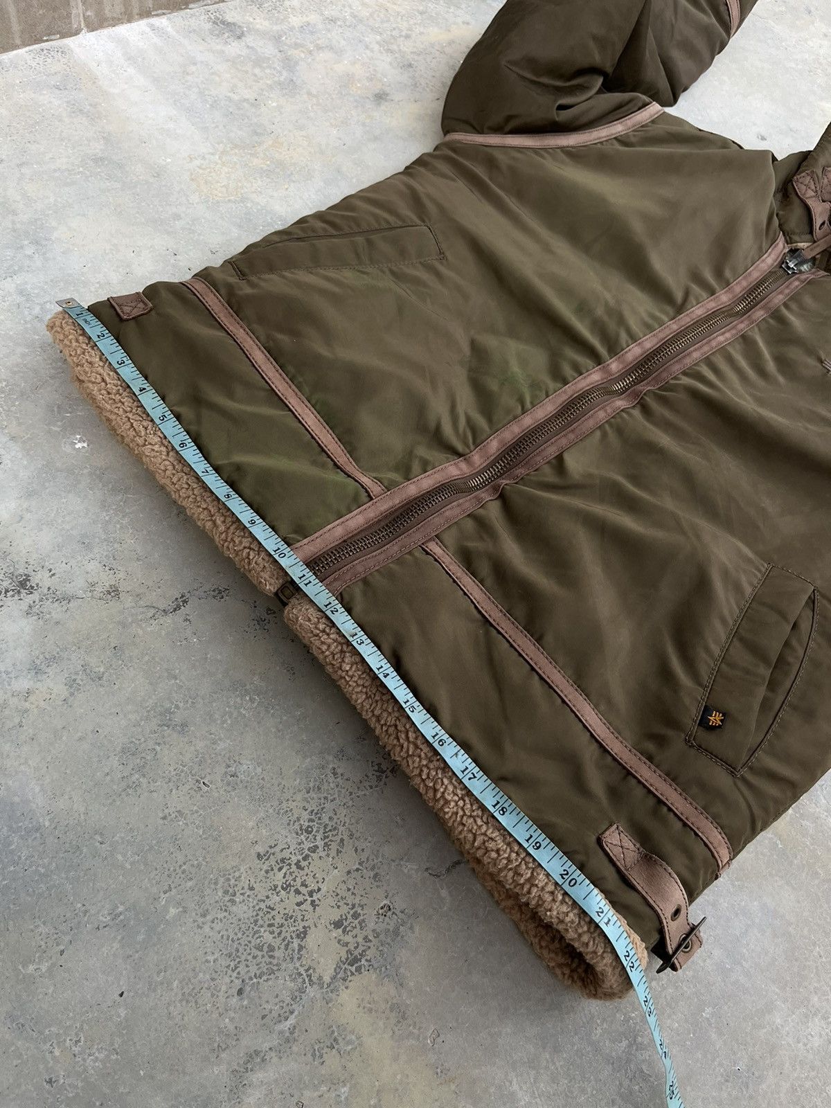 Alpha Industries (A31). ALPHA INDUSTRIES SHERLING JACKET Size US L / EU 52-54 / 3 - 15 Thumbnail