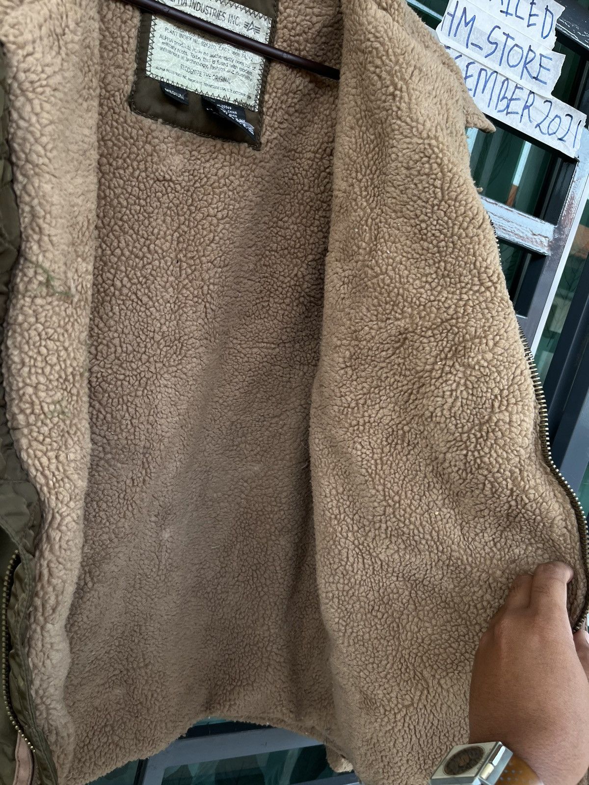 Alpha Industries (A31). ALPHA INDUSTRIES SHERLING JACKET Size US L / EU 52-54 / 3 - 6 Thumbnail
