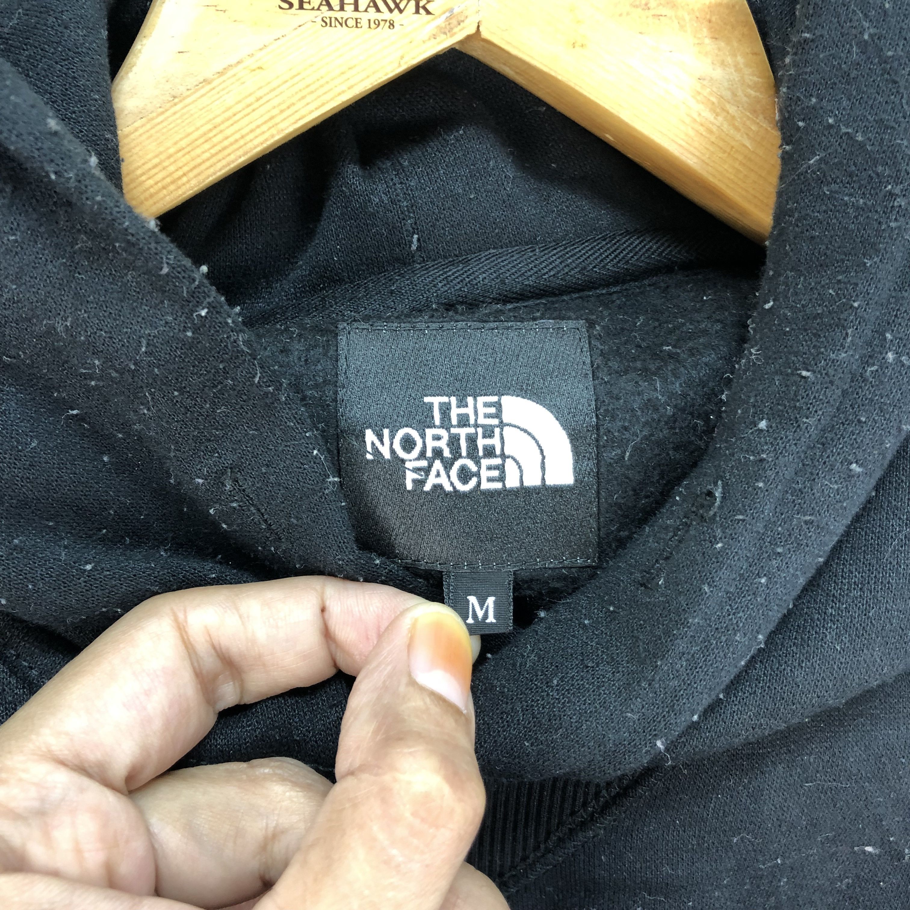 The North Face The North Face All Black Pullover Hoodies #4502-156 Size US M / EU 48-50 / 2 - 8 Thumbnail