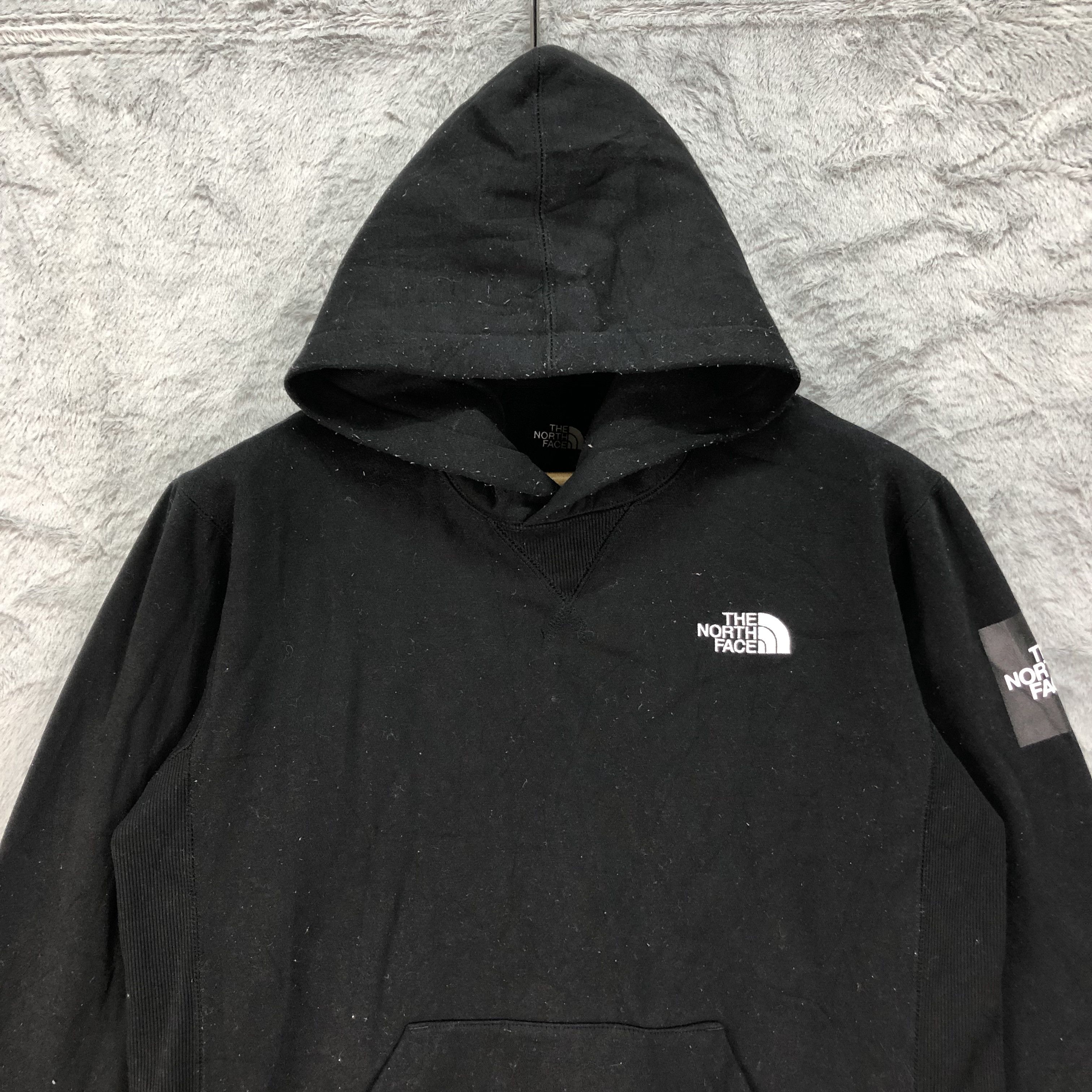 The North Face The North Face All Black Pullover Hoodies #4502-156 Size US M / EU 48-50 / 2 - 2 Thumbnail