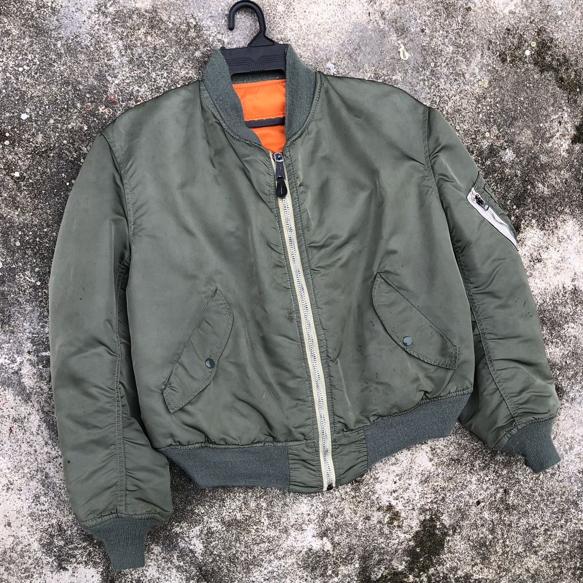 Alpha Industries Vintage Air Force Intermediate Ma-1 Bomber Jacket Size US L / EU 52-54 / 3 - 3 Thumbnail