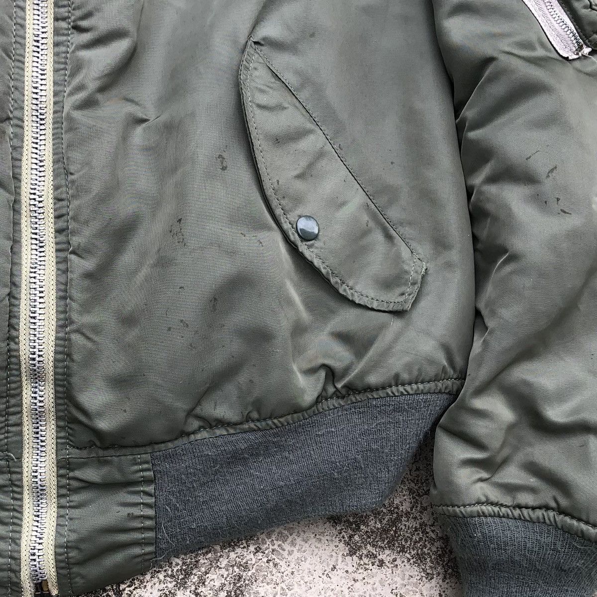 Alpha Industries Vintage Air Force Intermediate Ma-1 Bomber Jacket Size US L / EU 52-54 / 3 - 11 Thumbnail