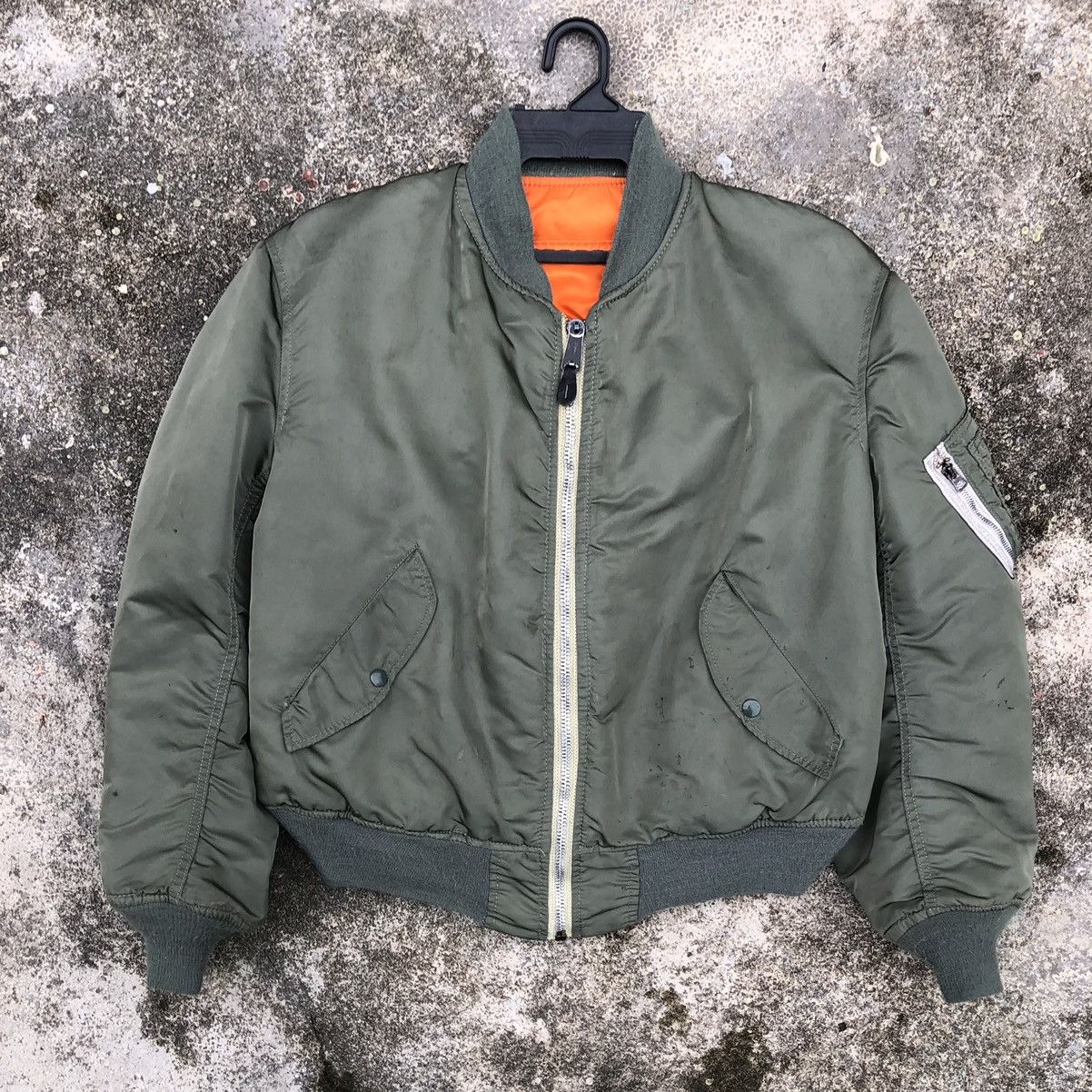 Alpha Industries Vintage Air Force Intermediate Ma-1 Bomber Jacket Size US L / EU 52-54 / 3 - 1 Thumbnail