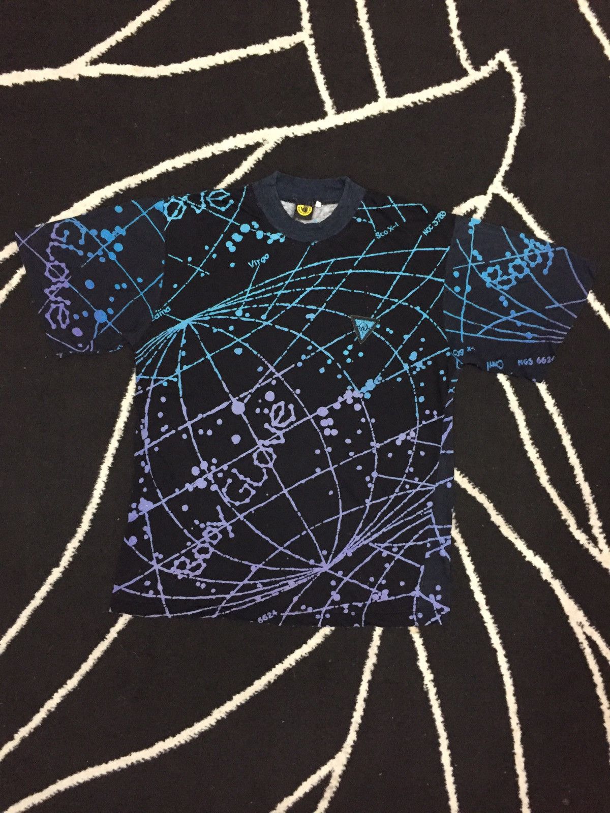 Body Glove Vintage 1992 Body Glove Abstract Full Print T-shirt Size US M / EU 48-50 / 2 - 1 Thumbnail
