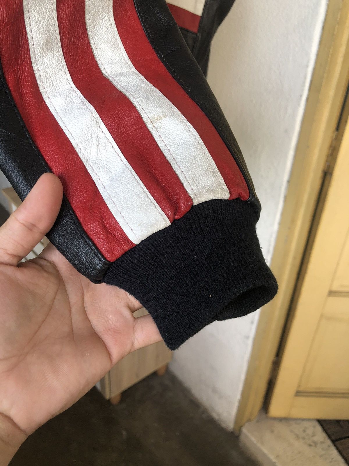 Michael Hoban Rare❗️Vintage Michael Hoban USA Flag Leather Bomber Jackets Size US XL / EU 56 / 4 - 10 Thumbnail