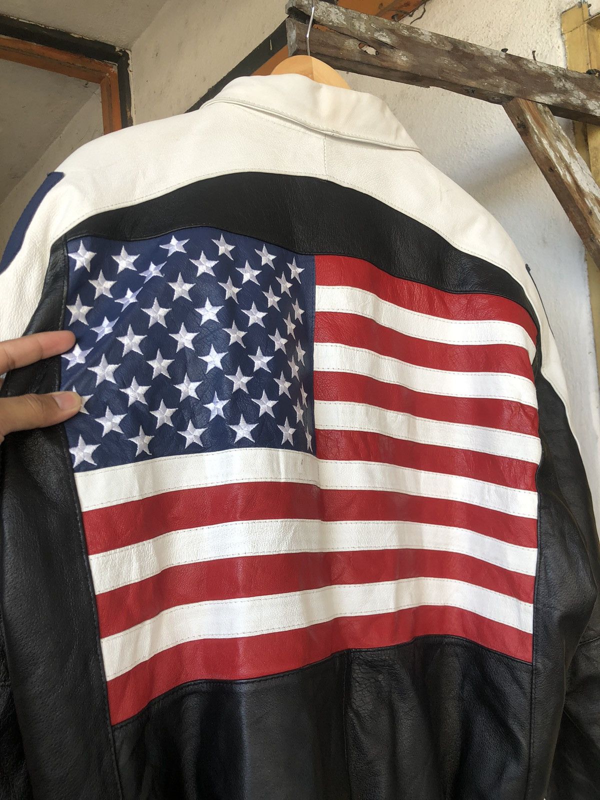 Michael Hoban Rare❗️Vintage Michael Hoban USA Flag Leather Bomber Jackets Size US XL / EU 56 / 4 - 7 Thumbnail