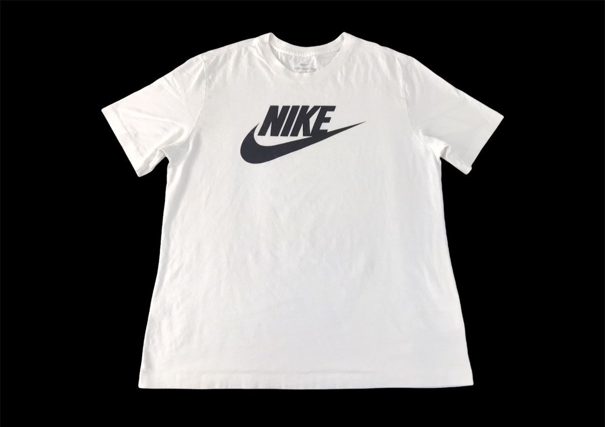 Nike Nike Swoosh Big Logo Printed Design Tee T-shirt Size US M / EU 48-50 / 2 - 1 Thumbnail