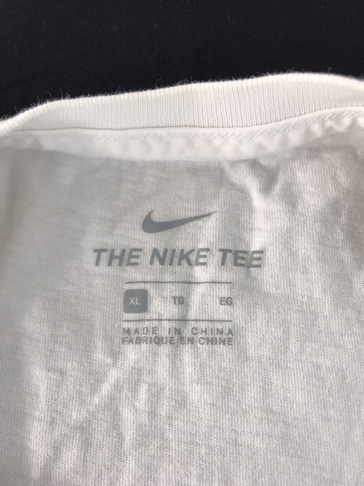 Nike Nike Swoosh Big Logo Printed Design Tee T-shirt Size US M / EU 48-50 / 2 - 5 Thumbnail