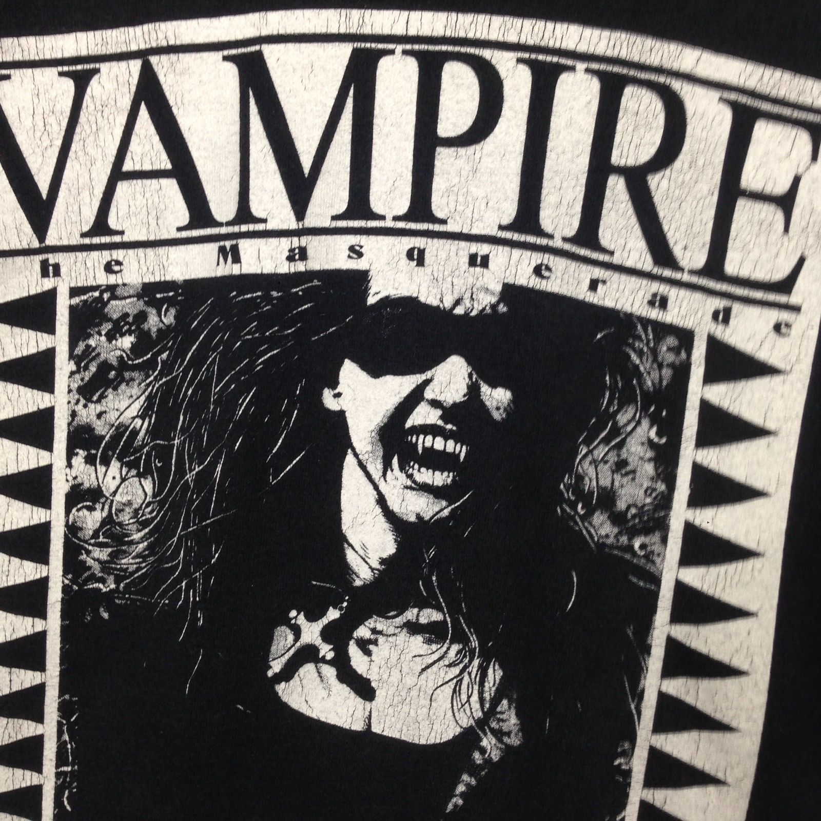 Expert Horror × Sci-Fi Fantasy Vintage Vampire The Masquerade Horror Movie Games T-shirt Size US L / EU 52-54 / 3 - 5 Thumbnail