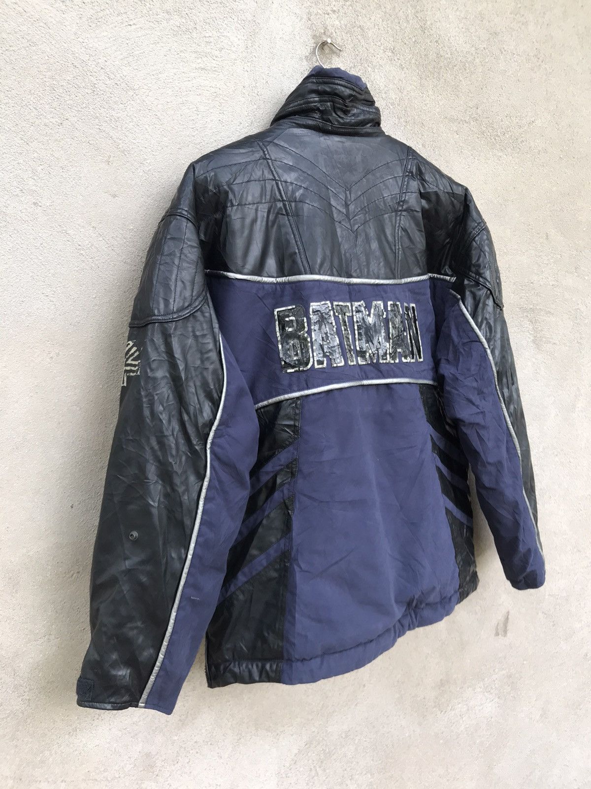 DC Comics FABLICE BATMAN SKI JACKET CHAMPION TEAM Size US L / EU 52-54 / 3 - 7 Thumbnail