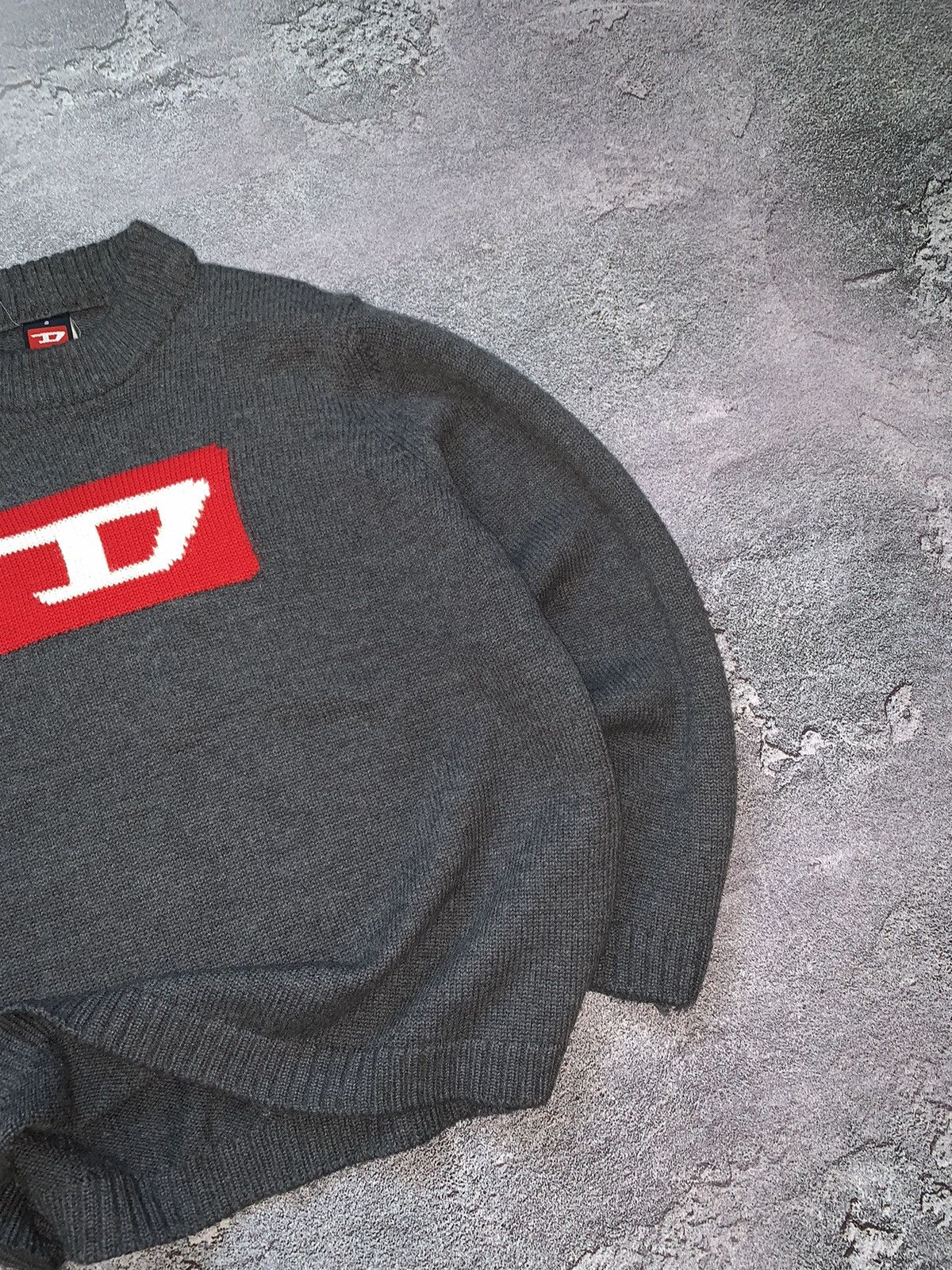 Diesel × Vintage Diesel S red big logo sweater centre sweatshirt knitwear y2k Size US S / EU 44-46 / 1 - 4 Thumbnail