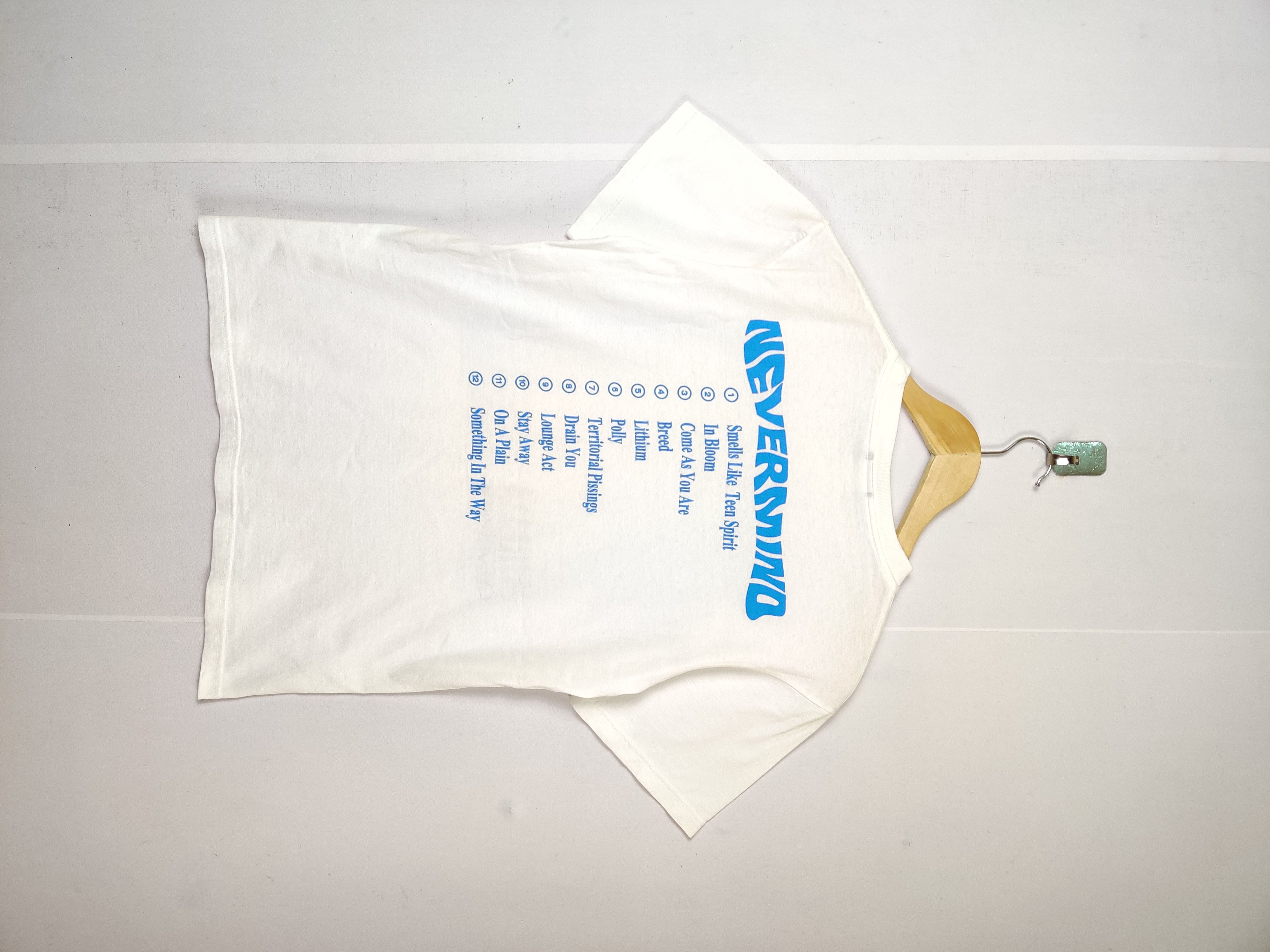 Band Tees Vintage Nirvana Nevermind Bootleg Tee Tshirt Size US M / EU 48-50 / 2 - 11 Thumbnail