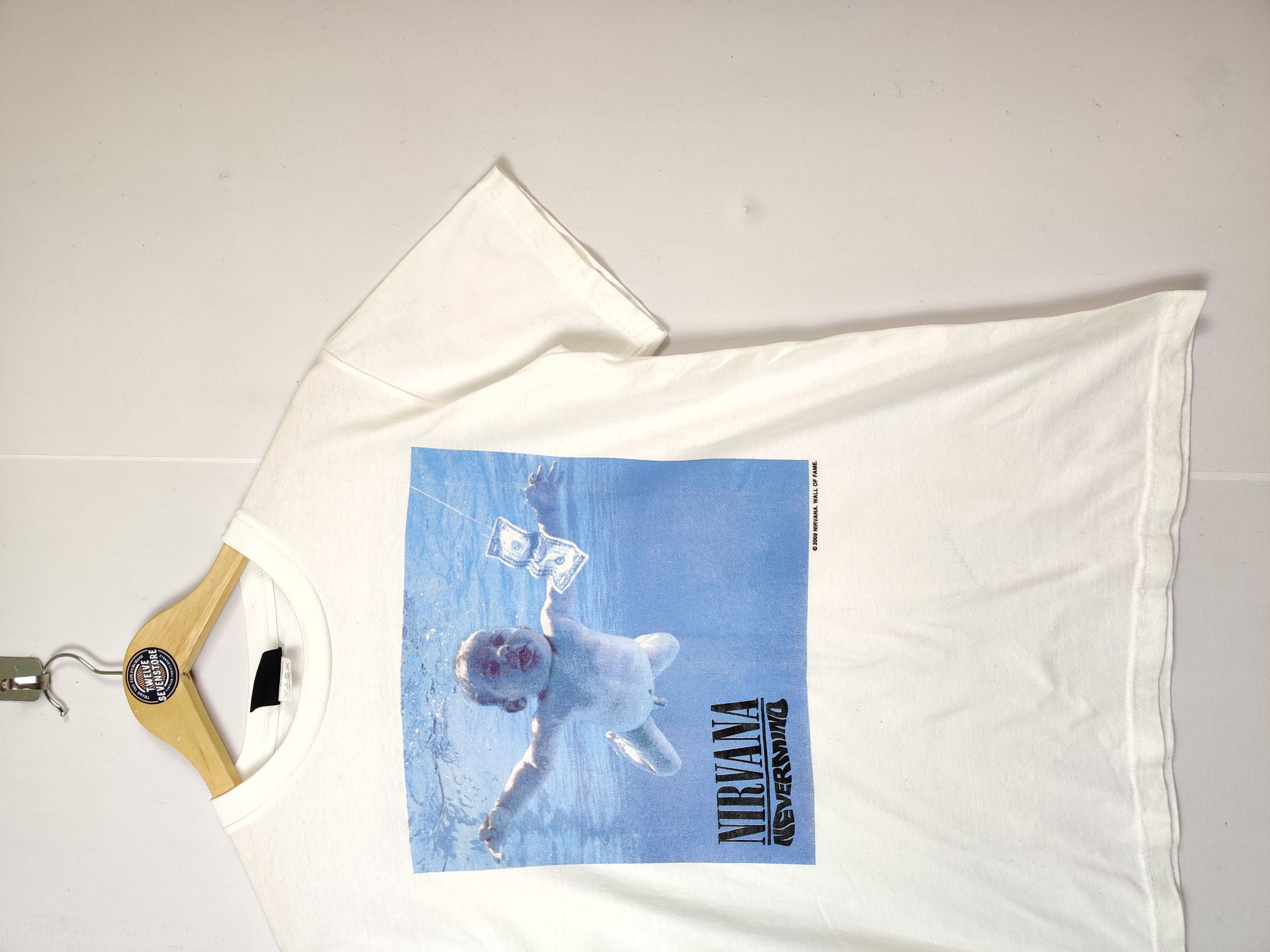Band Tees Vintage Nirvana Nevermind Bootleg Tee Tshirt Size US M / EU 48-50 / 2 - 3 Thumbnail