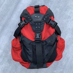 Oakley Icon Backpack | Grailed