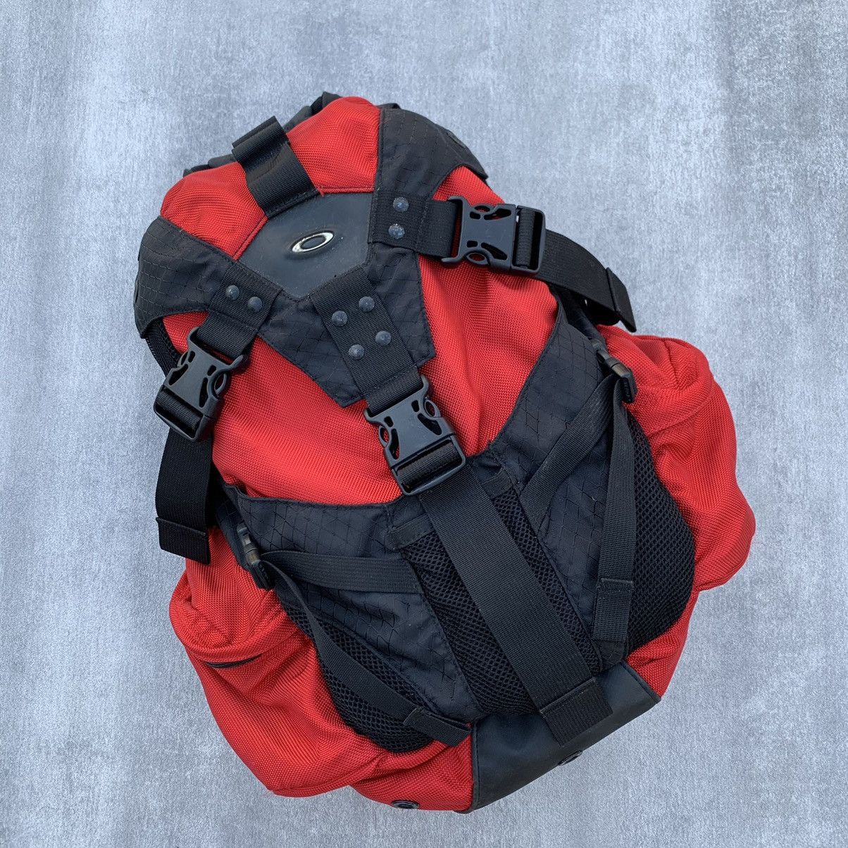 Oakley × Vintage Oakley Icon Backpack Size ONE SIZE - 3 Thumbnail