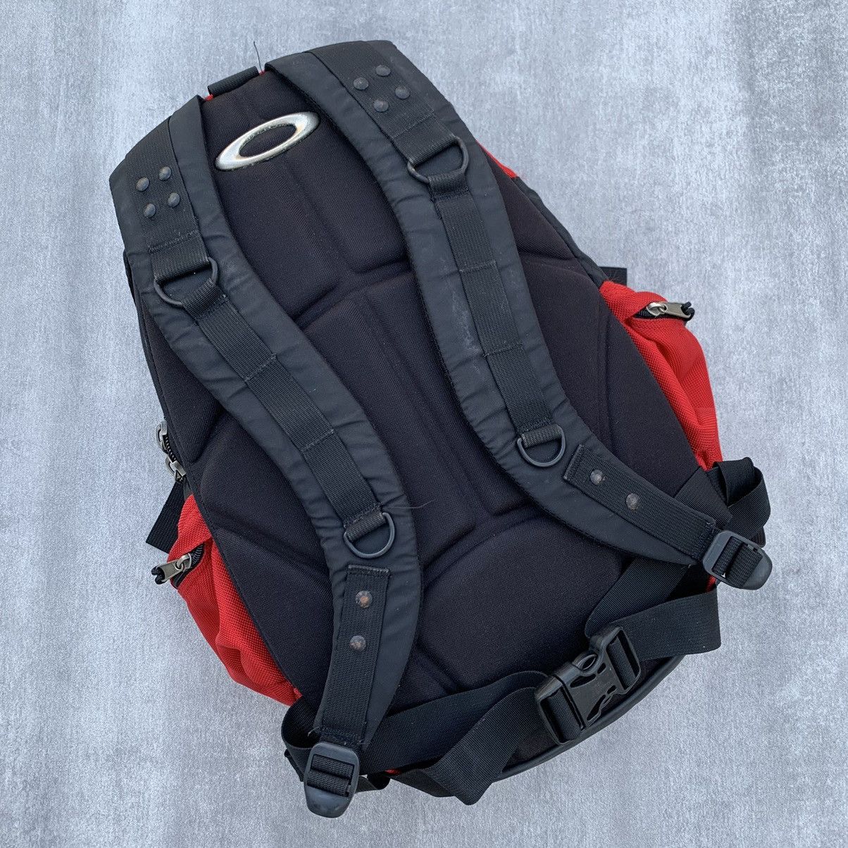 Oakley × Vintage Oakley Icon Backpack Size ONE SIZE - 4 Thumbnail