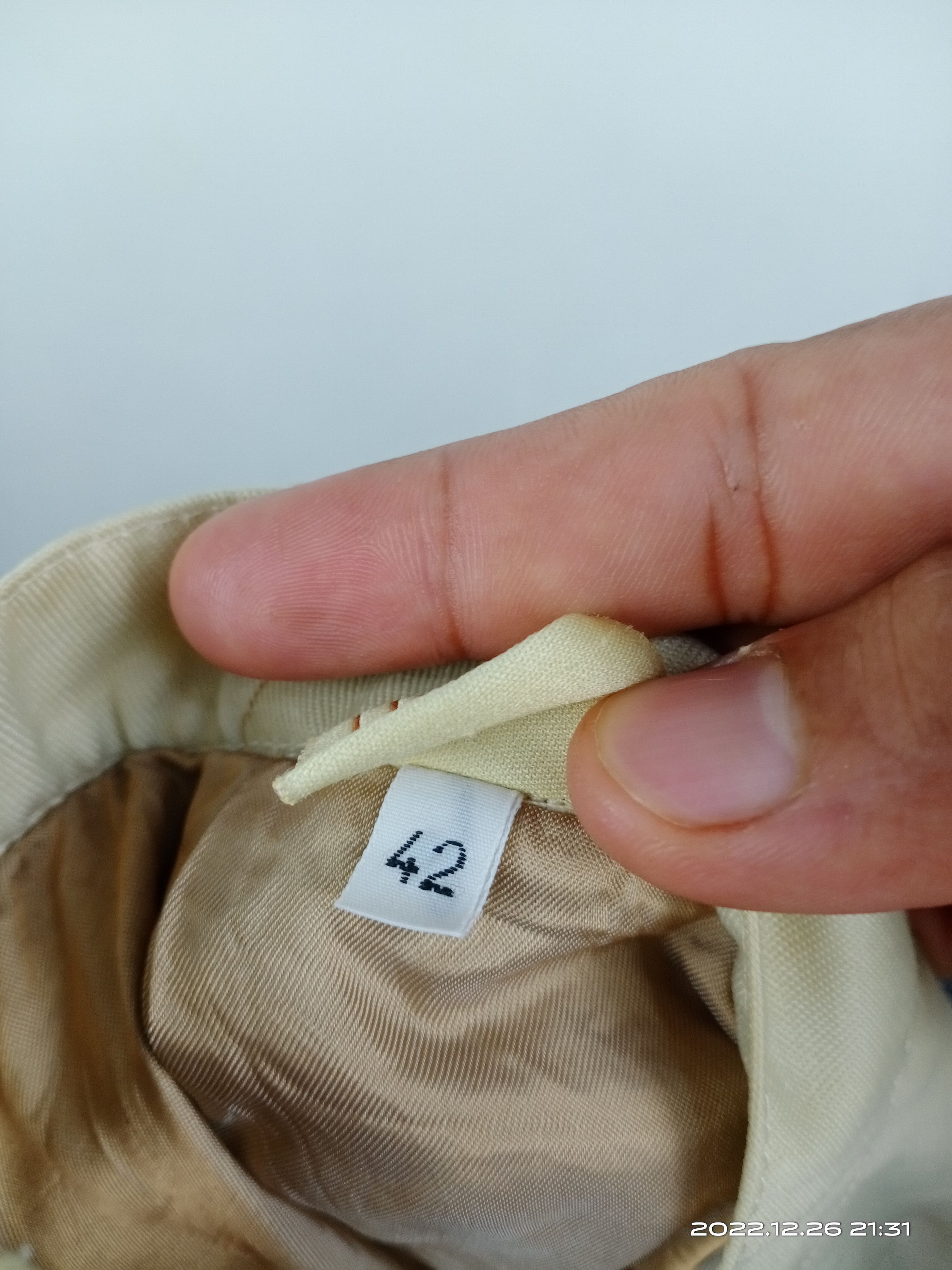 Alviero Martini 💥RARE💥Vintage Alviero Martini Mini Skirt Nice Design Size 27" / US 4 / IT 40 - 7 Thumbnail