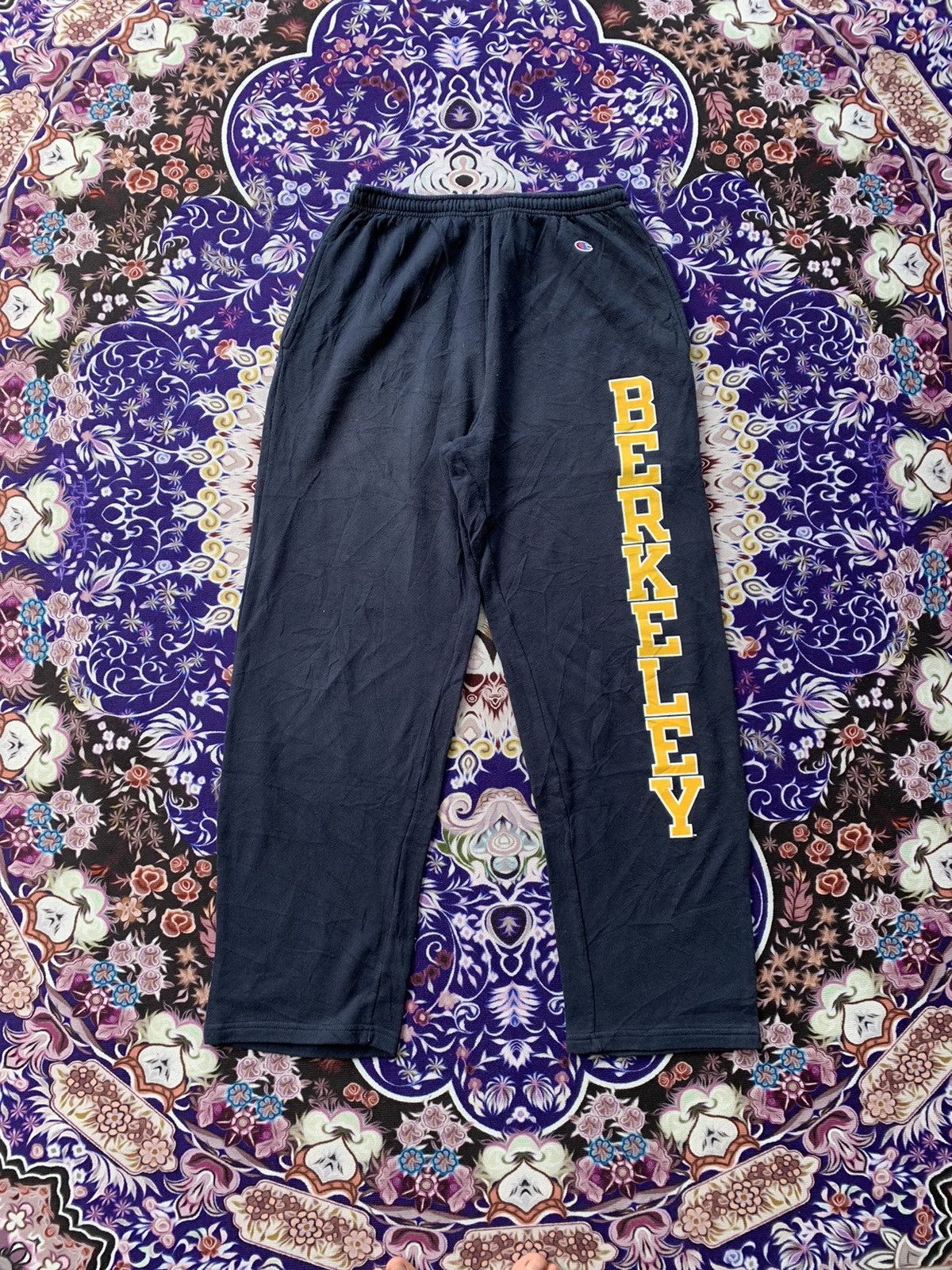 Champion Vintage Champion University Of Berkeley Size US 34 / EU 50 - 1 Thumbnail