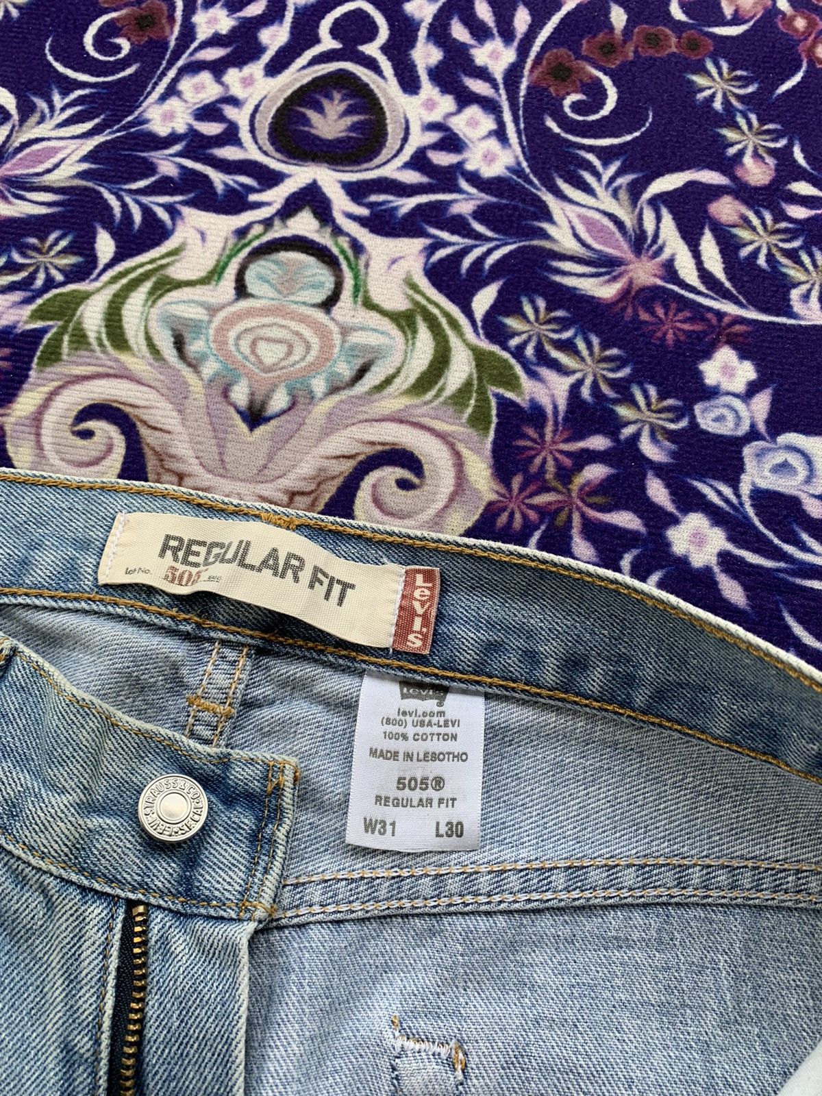 Levi's Light Vintage Levis 505 Distressed Size US 33 - 6 Thumbnail