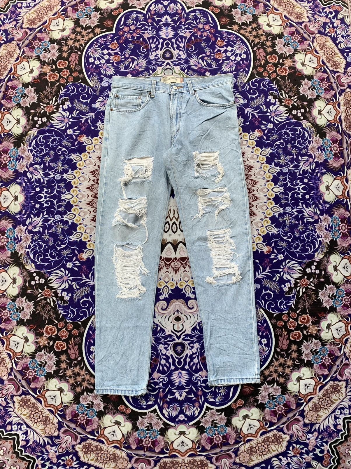 Vintage Levis Light Blue 505 e Distressed Denim