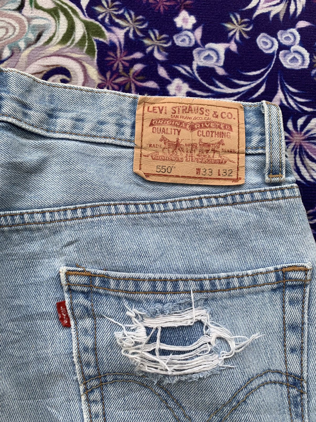 Levi's Vintage Clothing Vintage Levis Light Blue 505 e Distressed Denim Size US 35 - 12 Thumbnail