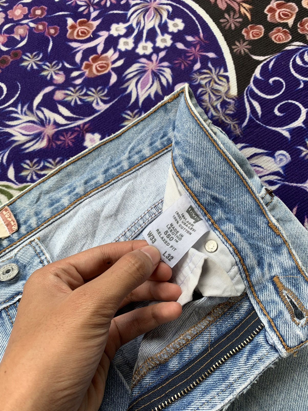 Levi's Vintage Clothing Vintage Levis Light Blue 505 e Distressed Denim Size US 35 - 6 Thumbnail