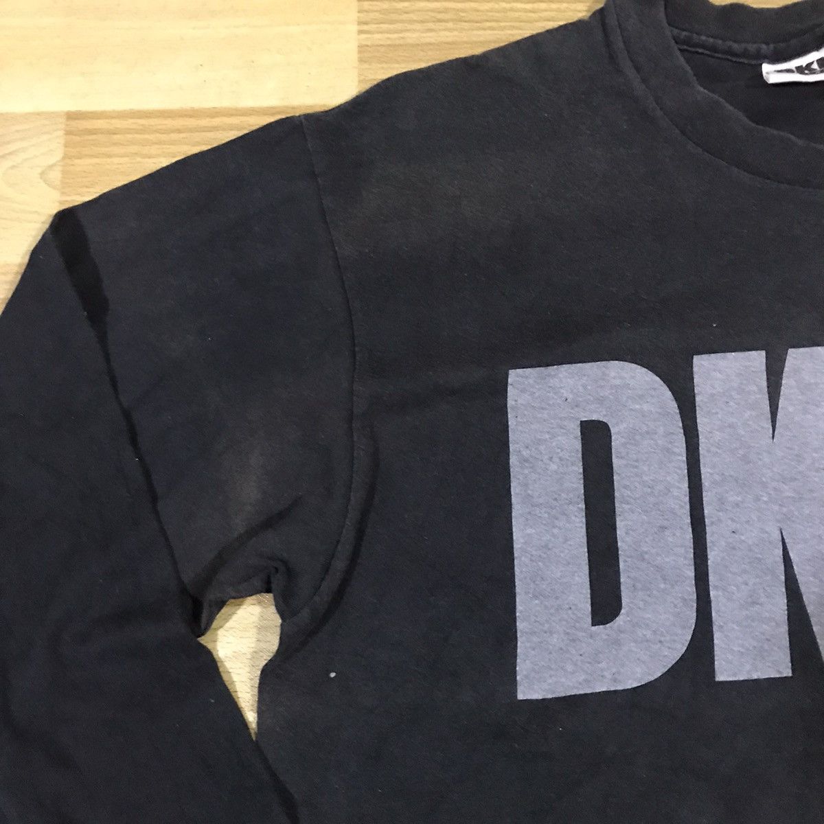 DKNY Combo 2 item one price VINTAGE DKNY NYC BIG LOGO T SHIRT Size US XL / EU 56 / 4 - 3 Thumbnail
