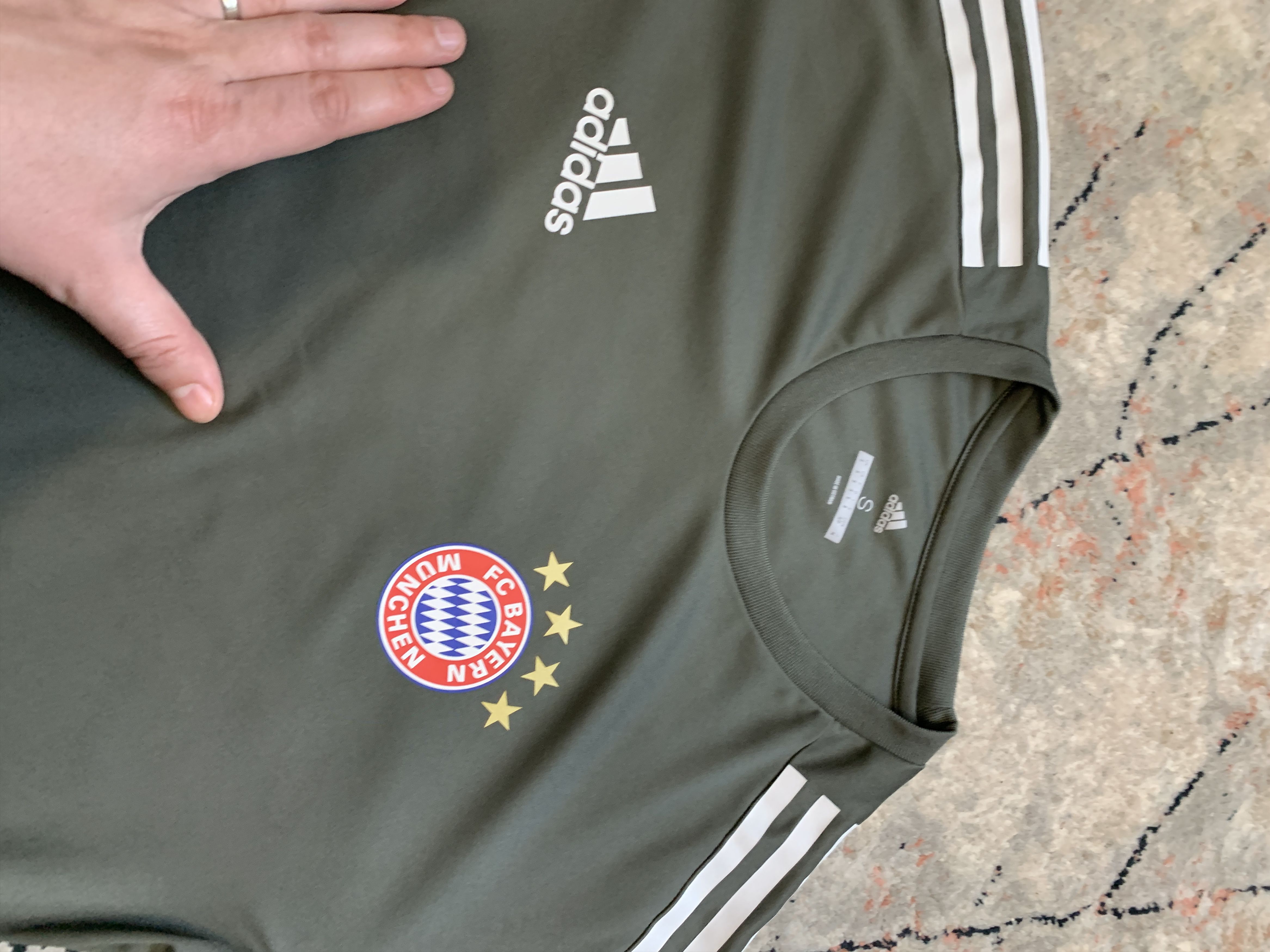 Adidas Adidas FC Bayern Munchen Champion League Jersey Size US S / EU 44-46 / 1 - 3 Thumbnail