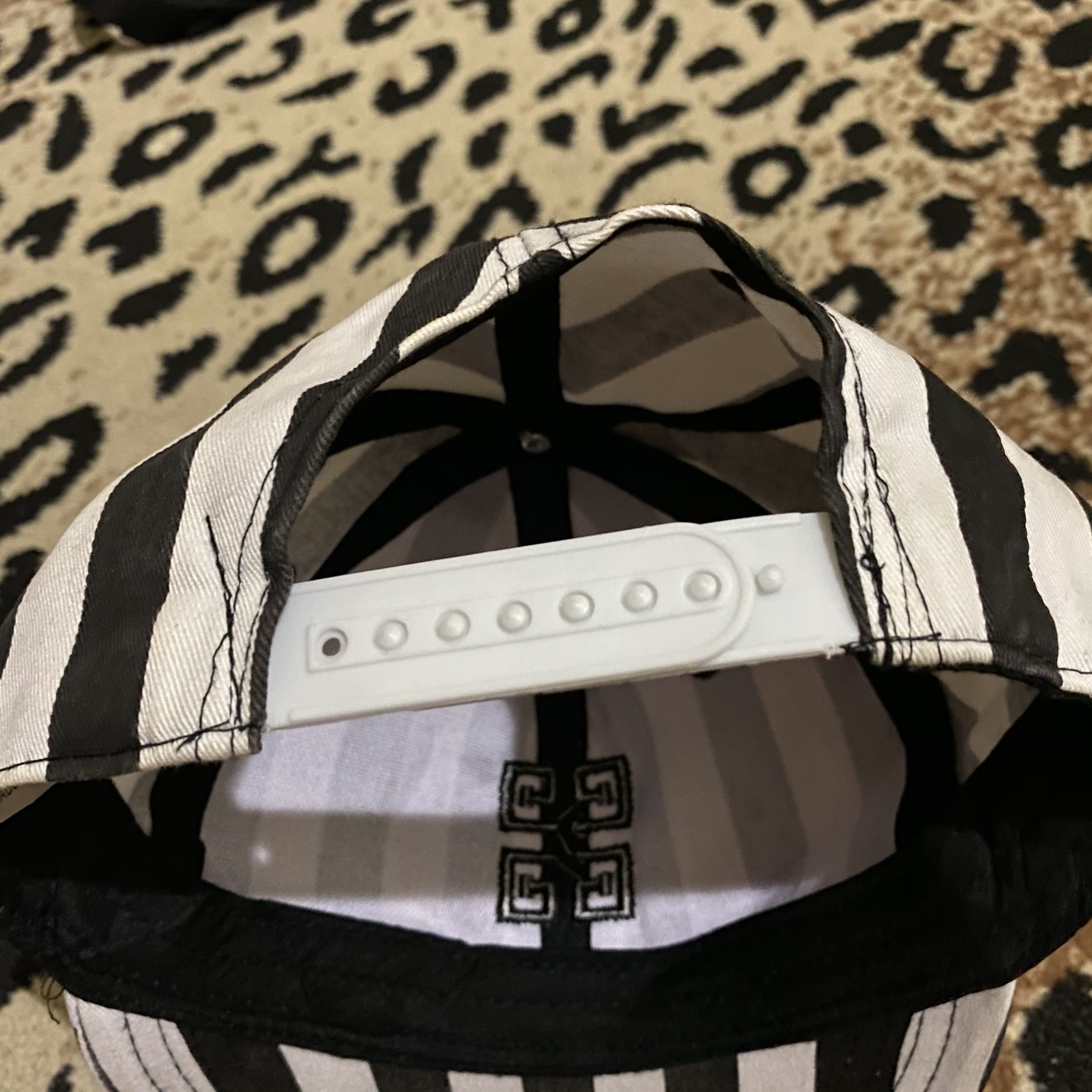 Designer G-Dragon Giyongchy Snapback Hat Cap Size ONE SIZE - 2 Thumbnail