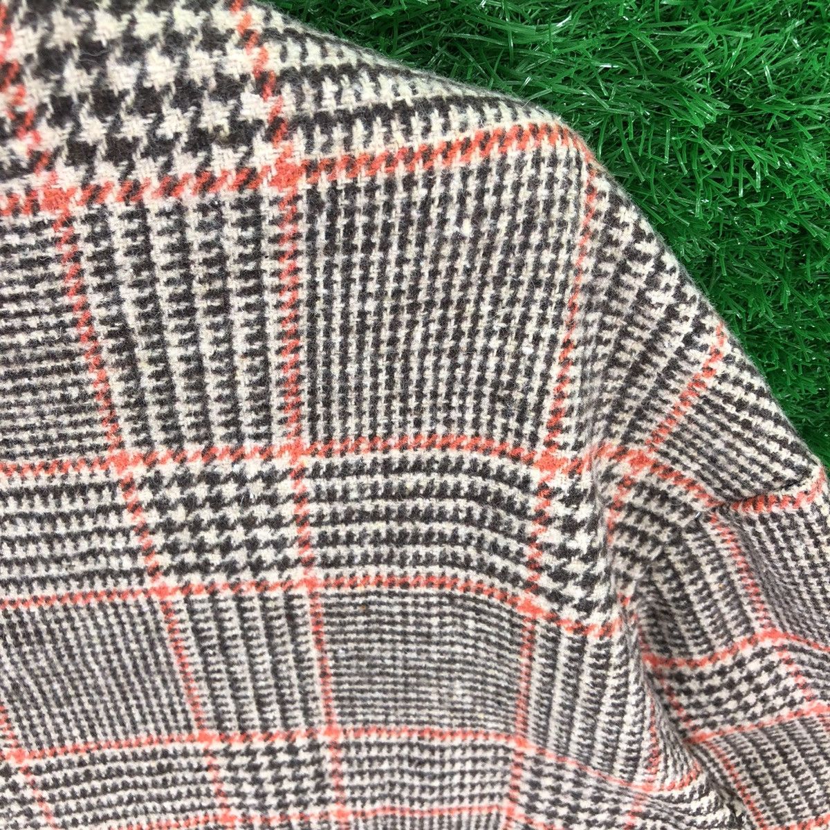 Vintage Vintage 80's Wool Knit Checker Houndstooth Sweater Size US M / EU 48-50 / 2 - 8 Thumbnail
