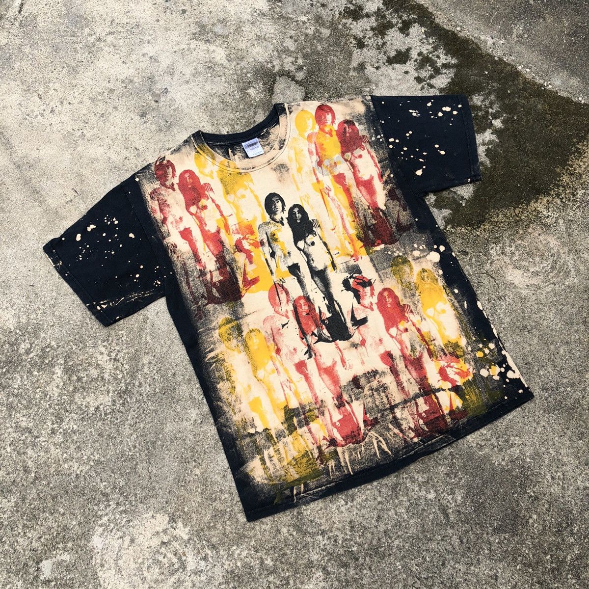 image of Band Tees x John Lennon Sickjohn Lennon And Yoko Ono Naked Big Image Acid Wash Tee in Black (Size L