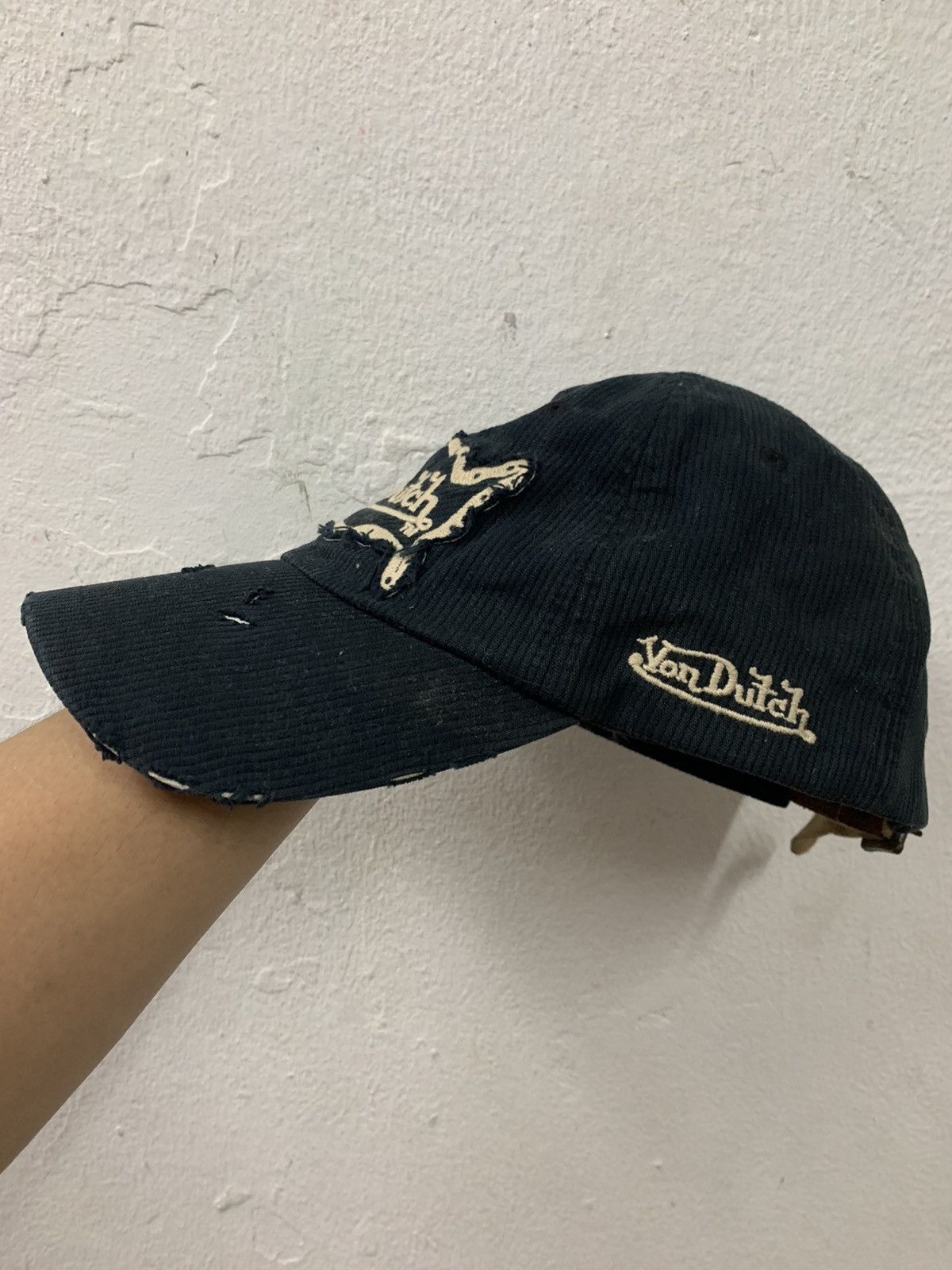 Von Dutch Von Dutch Distressed Leather Strap Hat Size ONE SIZE - 2 Thumbnail