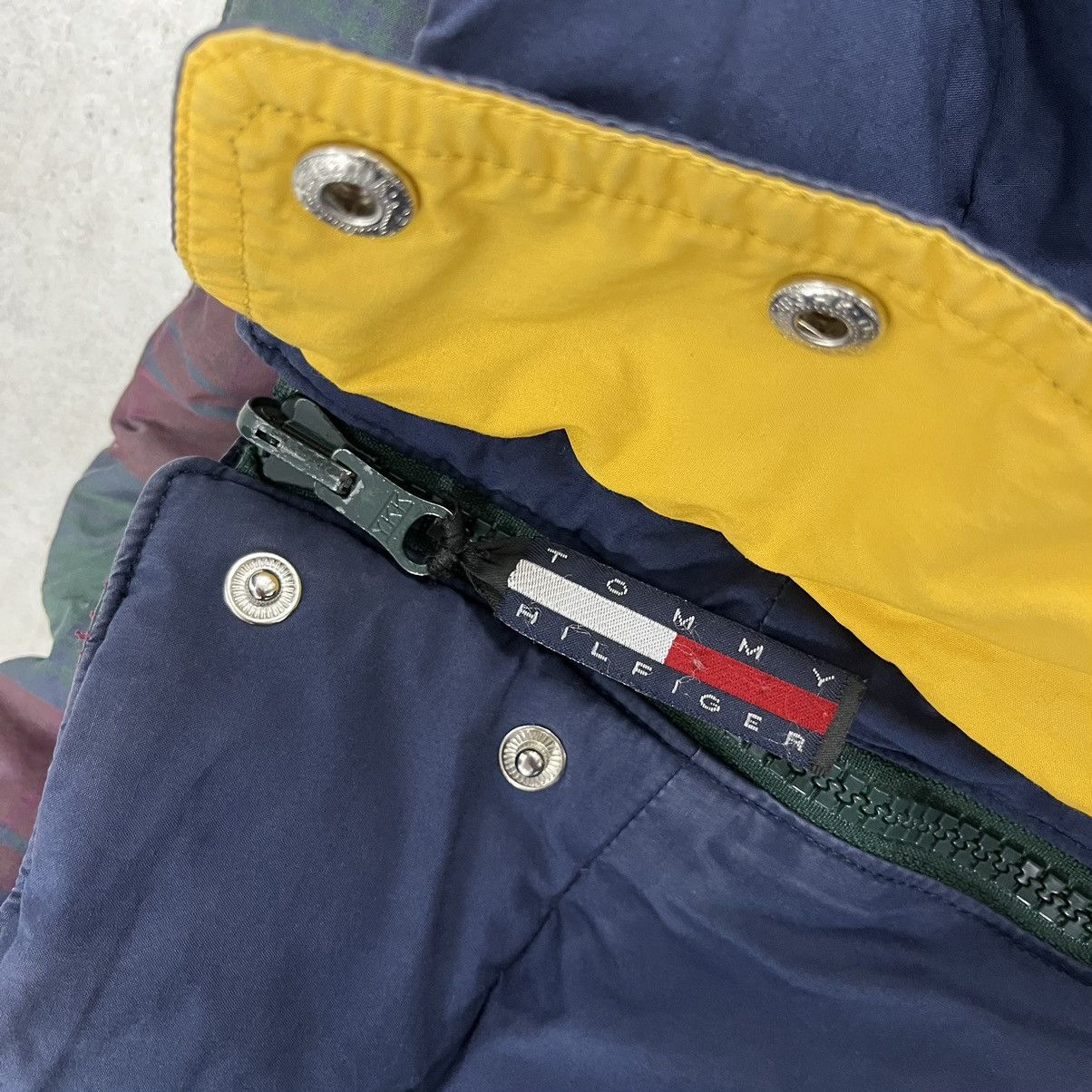Tommy Hilfiger × Vintage Vintage Tommy Hilfiger Jacket Size US XL / EU 56 / 4 - 10 Thumbnail