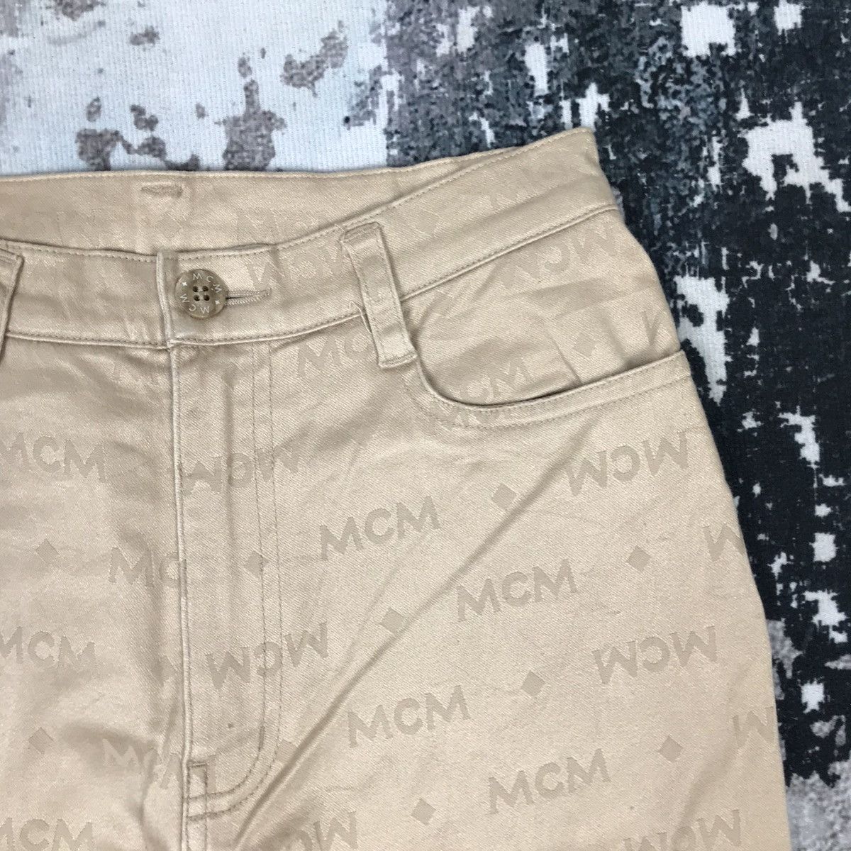 MCM × Vintage Vintage MCM Legeré Trouser High waist Monogram Design Pant Size 26" / US 2 / IT 38 - 3 Thumbnail