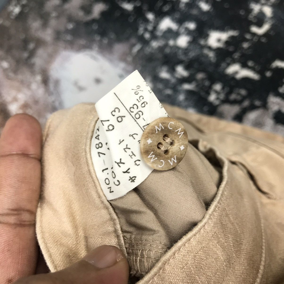 MCM × Vintage Vintage MCM Legeré Trouser High waist Monogram Design Pant Size 26" / US 2 / IT 38 - 11 Thumbnail