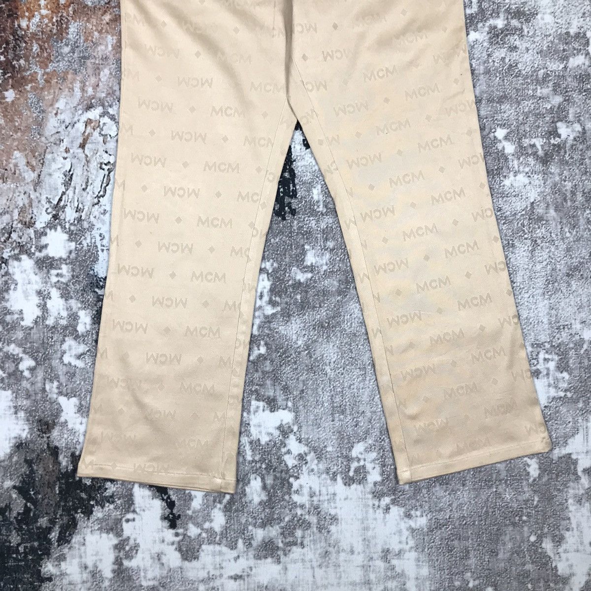 MCM × Vintage Vintage MCM Legeré Trouser High waist Monogram Design Pant Size 26" / US 2 / IT 38 - 4 Thumbnail