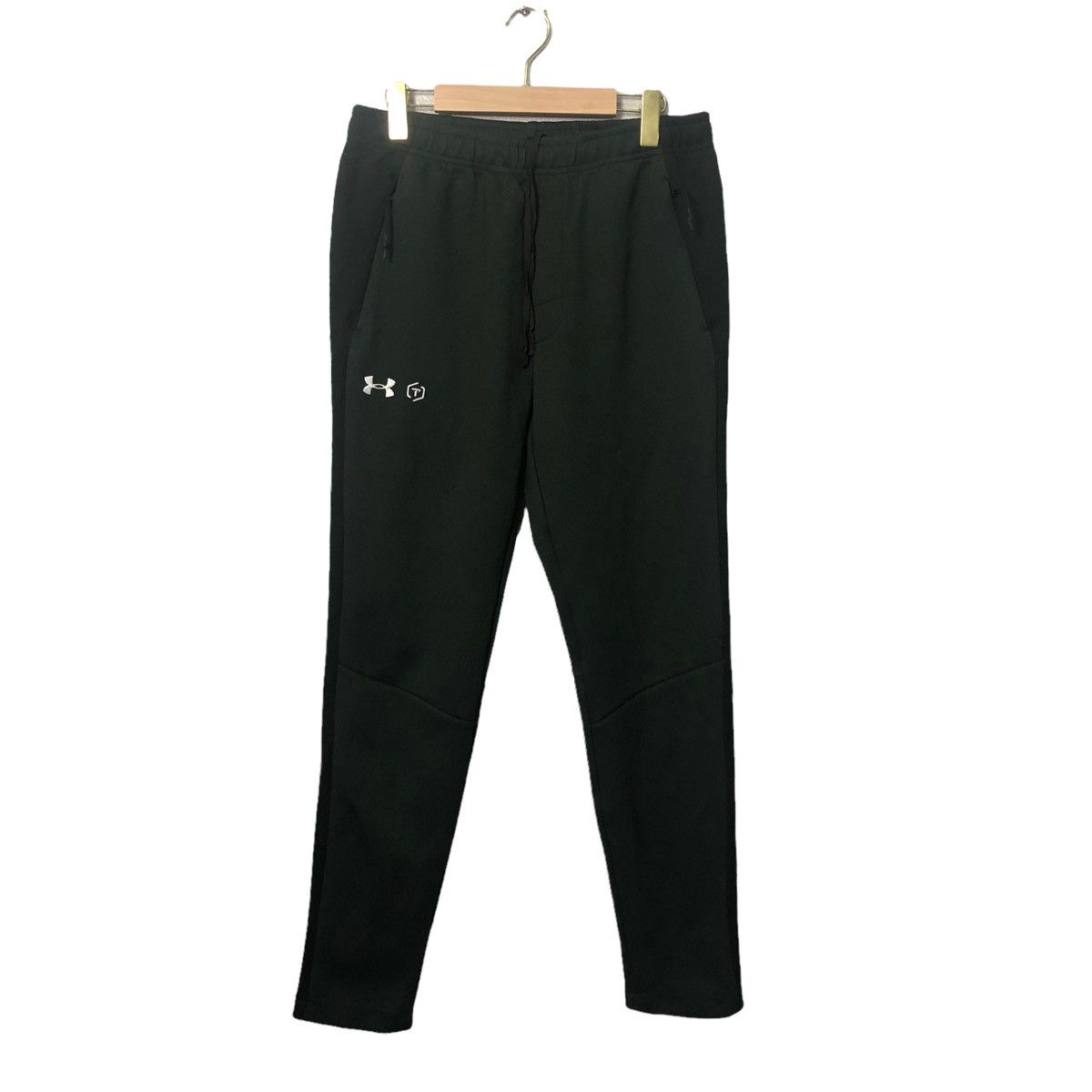 Under Armour Vintage Under Armour Embroidered Logo Sweatpants Size US 30 / EU 46 - 1 Thumbnail