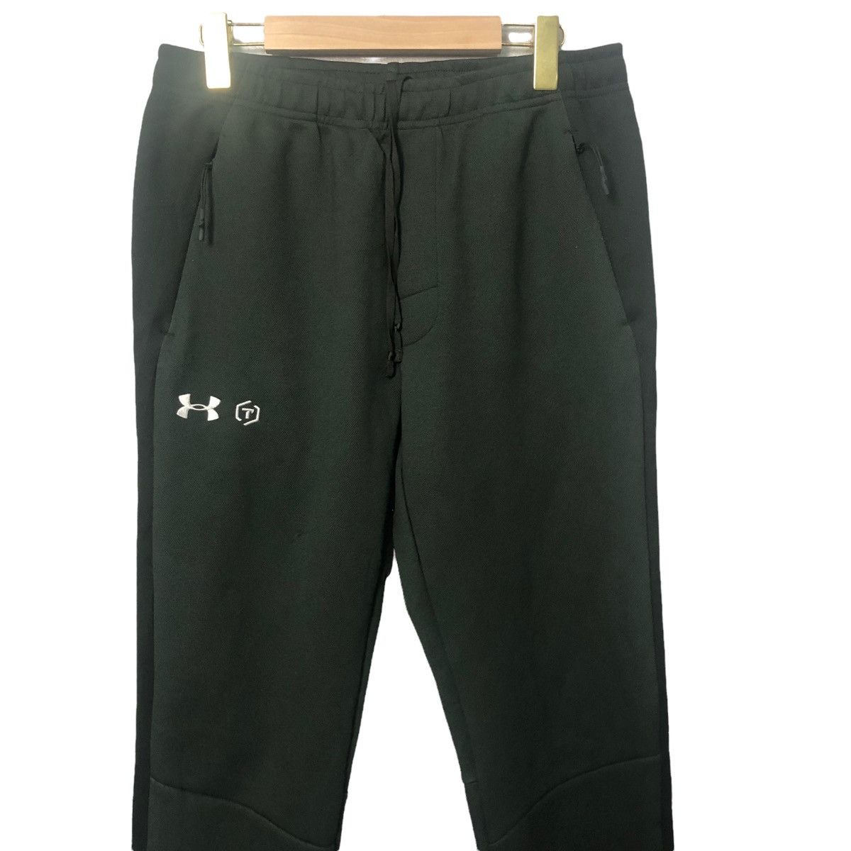 Under Armour Vintage Under Armour Embroidered Logo Sweatpants Size US 30 / EU 46 - 2 Thumbnail
