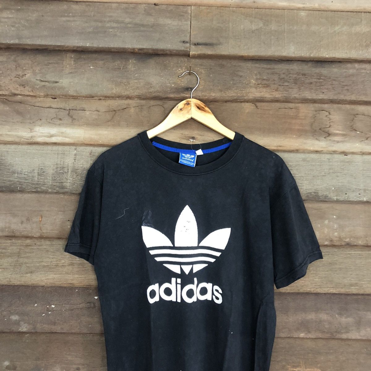 Adidas D Adidas vtg logo Black faded Short Sleeve Shirt #c1189 Size US M / EU 48-50 / 2 - 7 Thumbnail