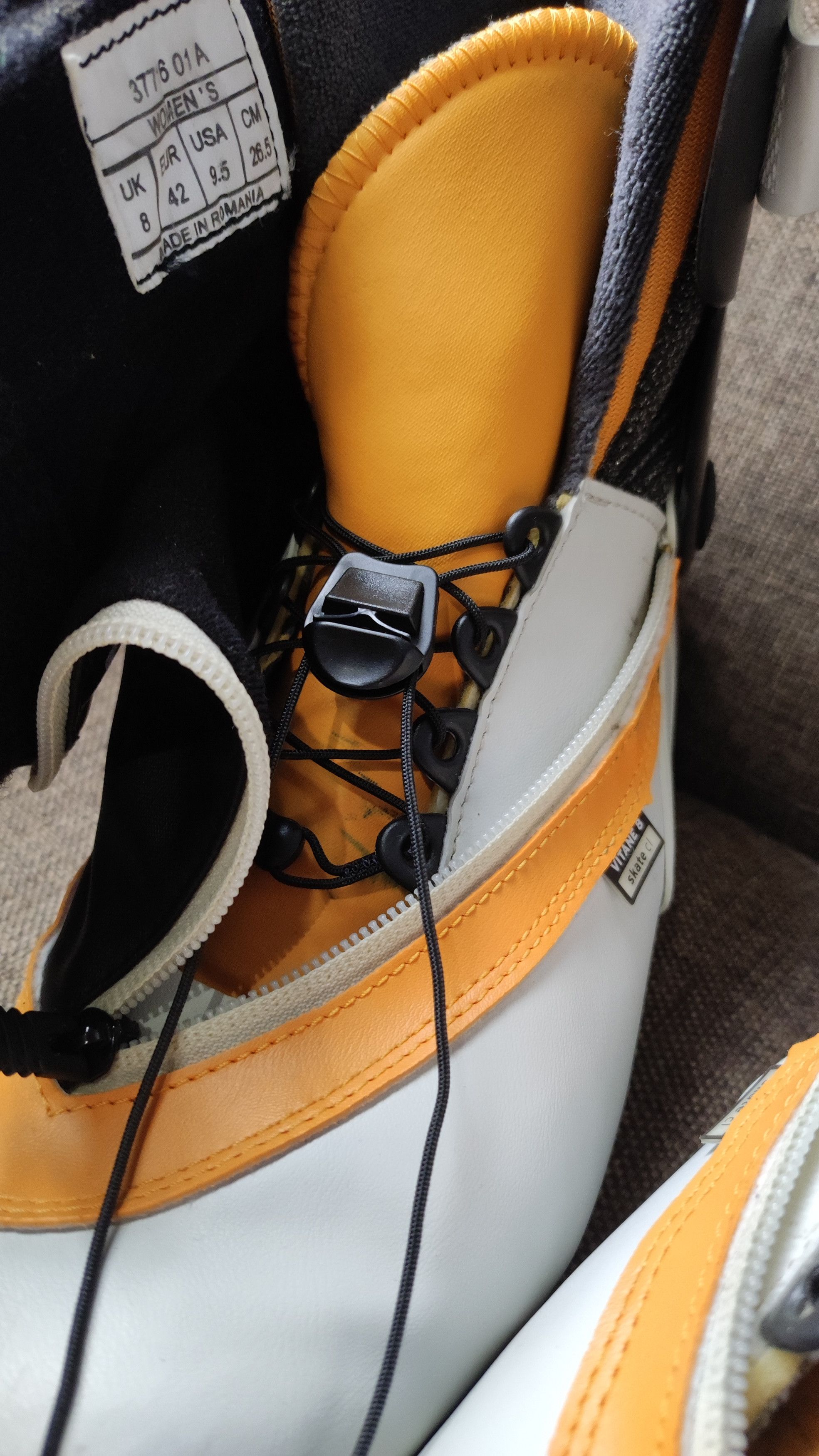 Salomon × Vintage Vintage Ski Boots Salomon Vitane 8 Skate CL Size US 11.5 / IT 41.5 - 9 Thumbnail