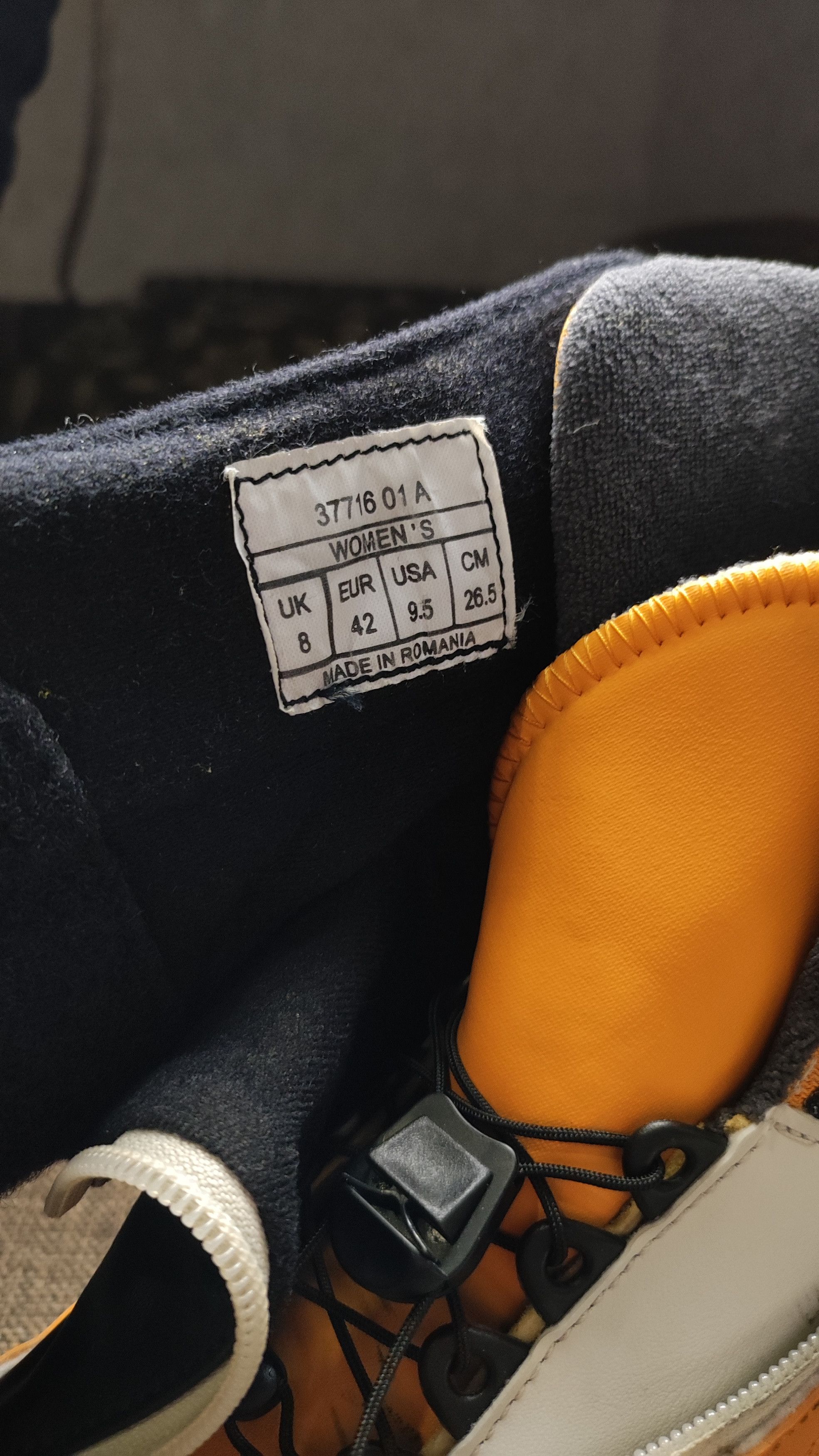 Salomon × Vintage Vintage Ski Boots Salomon Vitane 8 Skate CL Size US 11.5 / IT 41.5 - 13 Thumbnail