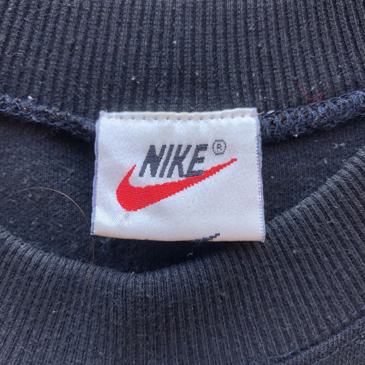 Nike Vintage 90's Nike Embroidered Swoosh Long Sleeve Tee Size US L / EU 52-54 / 3 - 13 Thumbnail