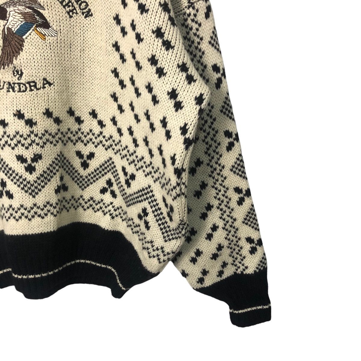 Tundra Canada Vintage Tundra Canada Embroidery Big Logo Fullprint Knitwear Size US XXL / EU 58 / 5 - 2 Thumbnail
