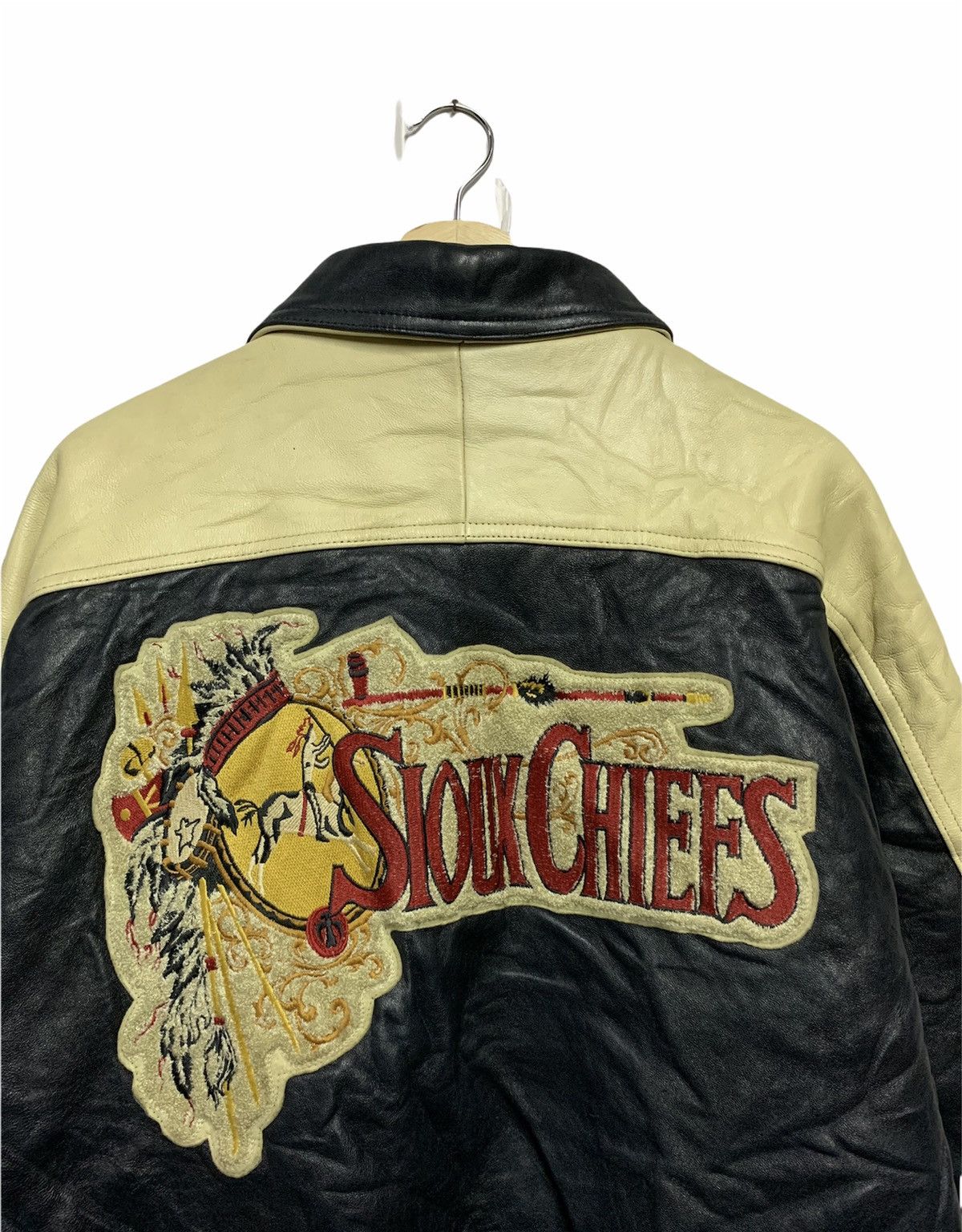 Vintage 🔥RARE VTG VARSITY JACKETS LEATHER AMERICAN NATIVE Size US M / EU 48-50 / 2 - 4 Thumbnail