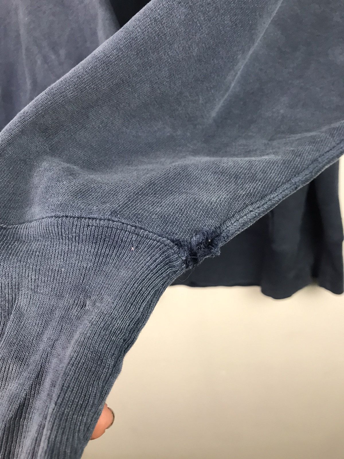 Champion × Vintage 🔥Rare🔥Vintage Sunfaded 80's Distressed Reverse Weave Size US XL / EU 56 / 4 - 9 Thumbnail