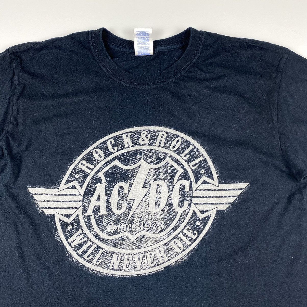 AC/DC Vintage 2012 AC\DC T Shirt (Iron Maiden Black Sabbath Pink) Size US M / EU 48-50 / 2 - 2 Thumbnail