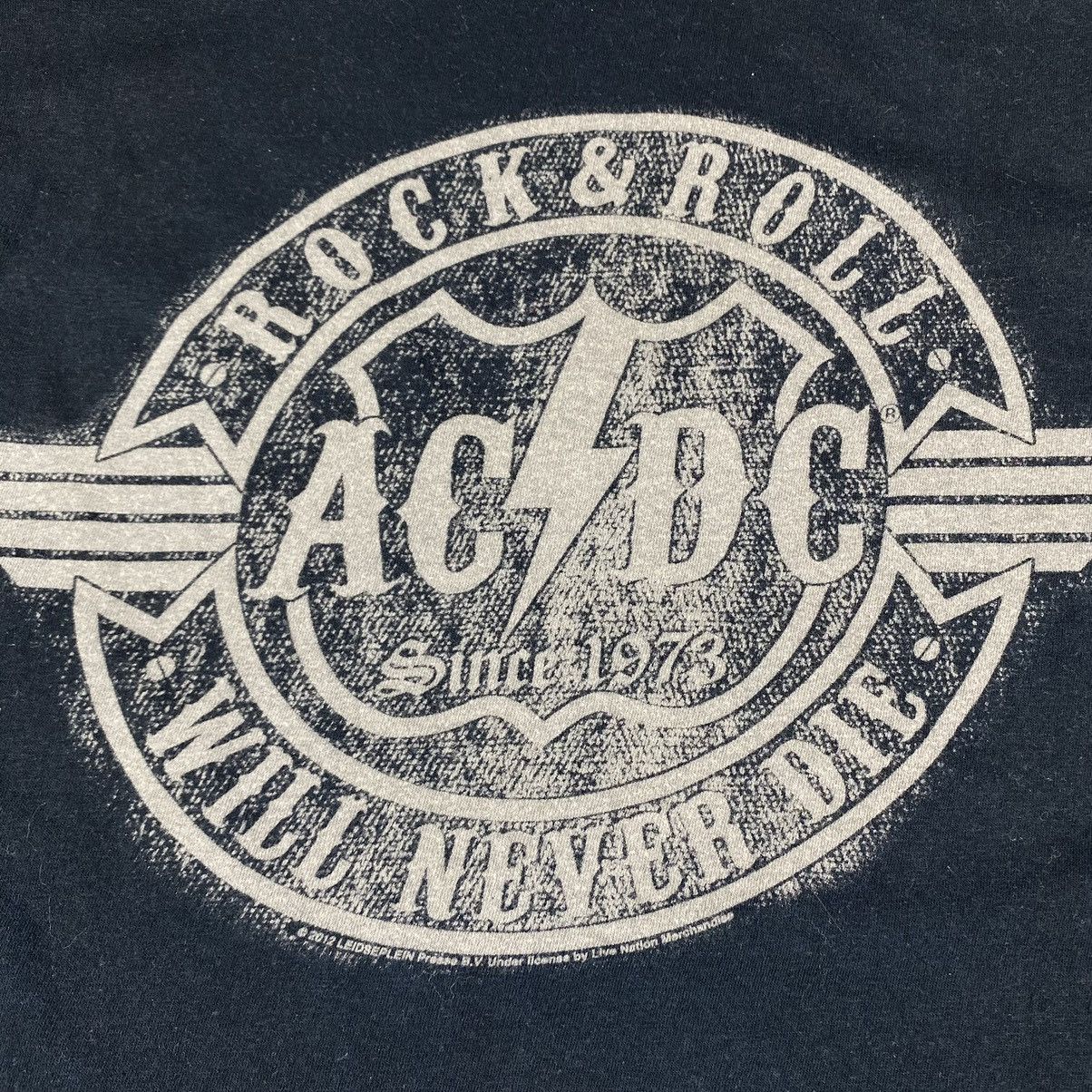 AC/DC Vintage 2012 AC\DC T Shirt (Iron Maiden Black Sabbath Pink) Size US M / EU 48-50 / 2 - 3 Thumbnail