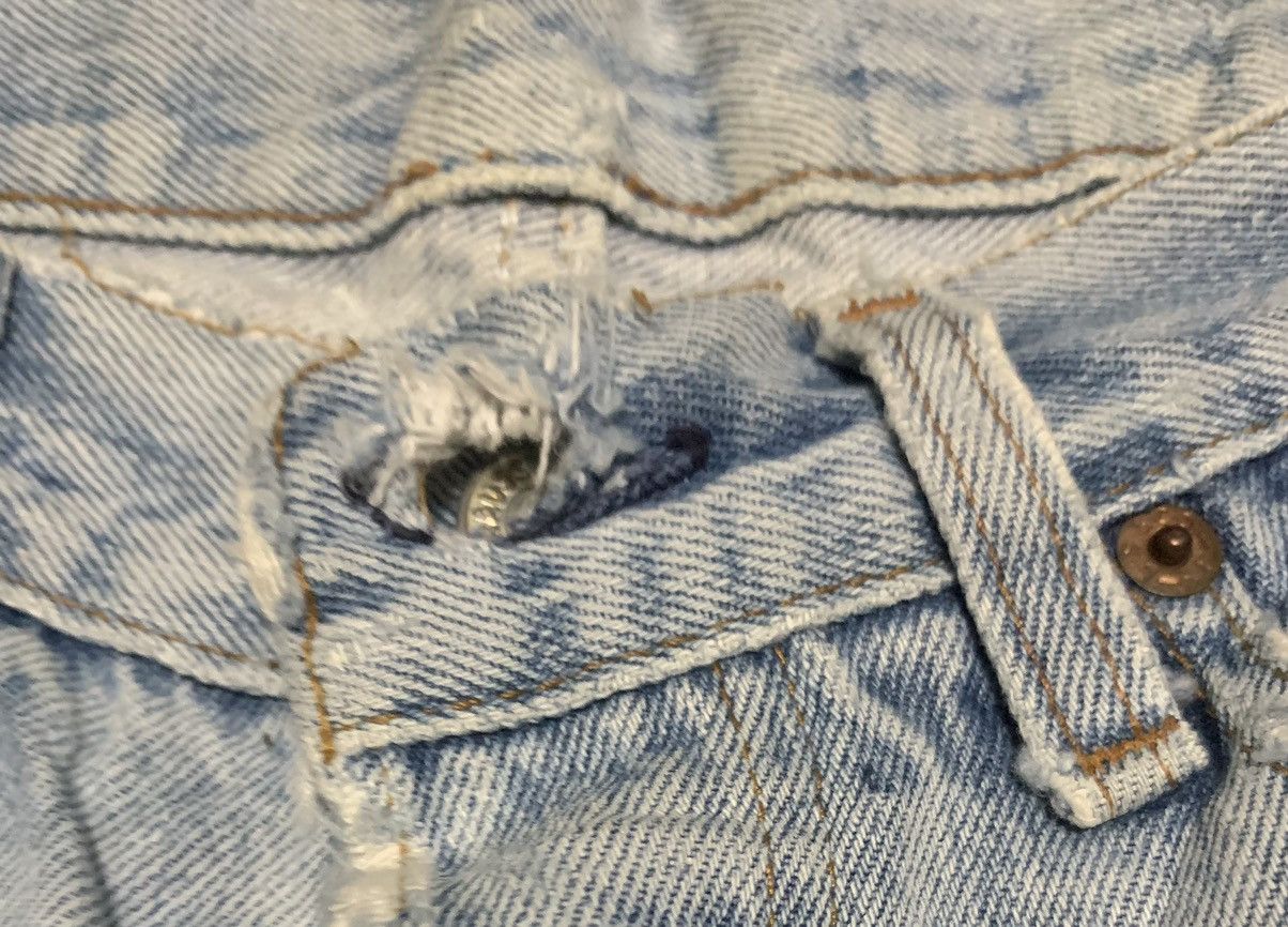 Levi's Vintage 90s Levis 501 Straight Leg Jeans Distressed Size US 32 / EU 48 - 11 Thumbnail