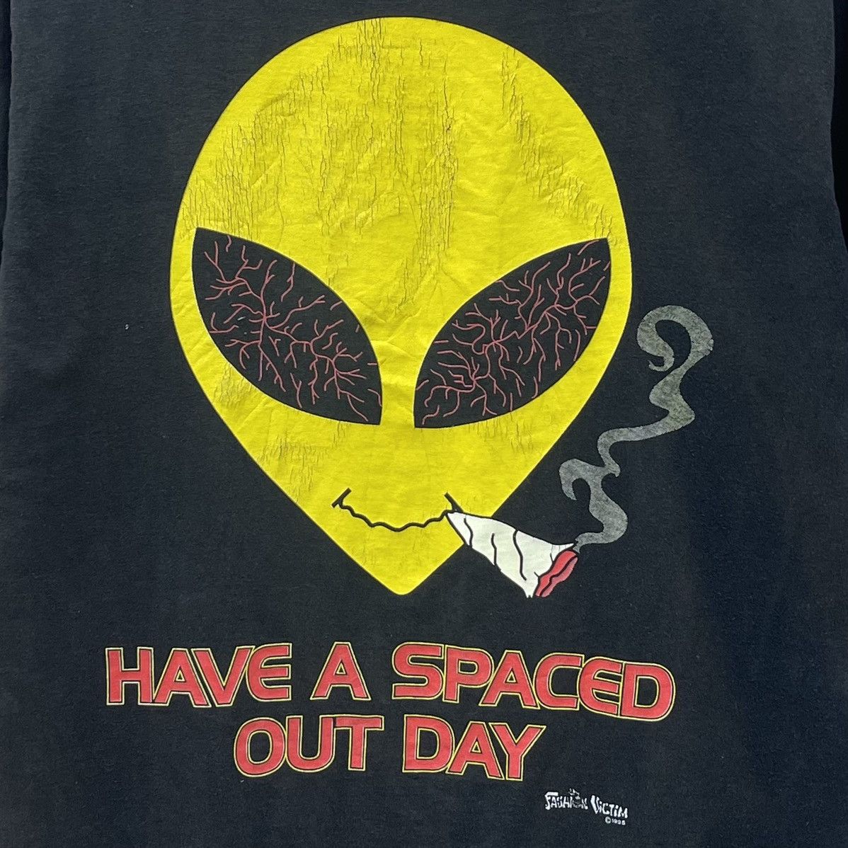 Vintage Vintage 90s Fashion Victim T-Shirt Have A Spaced Out Day Size US M / EU 48-50 / 2 - 2 Thumbnail